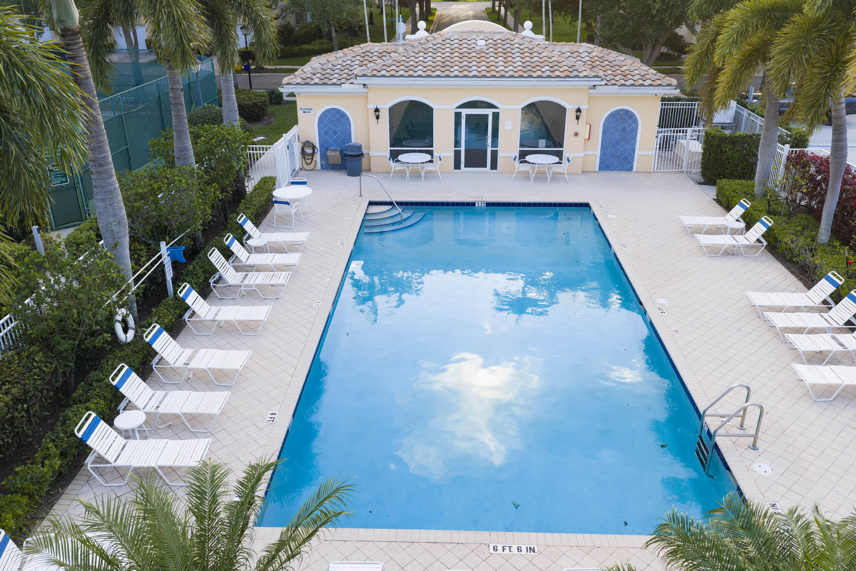 154 SANTA BARBARA, Palm Beach Gardens FL 33410