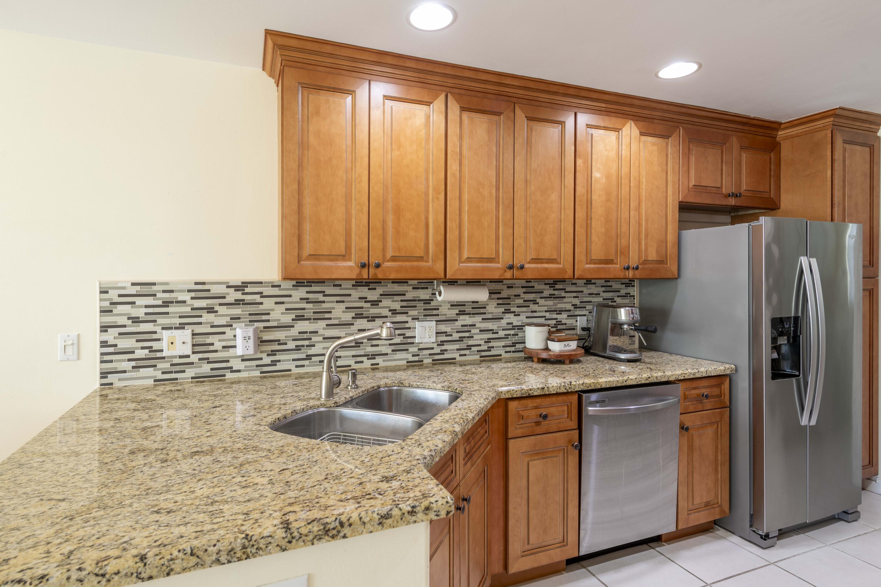 154 SANTA BARBARA, Palm Beach Gardens FL 33410