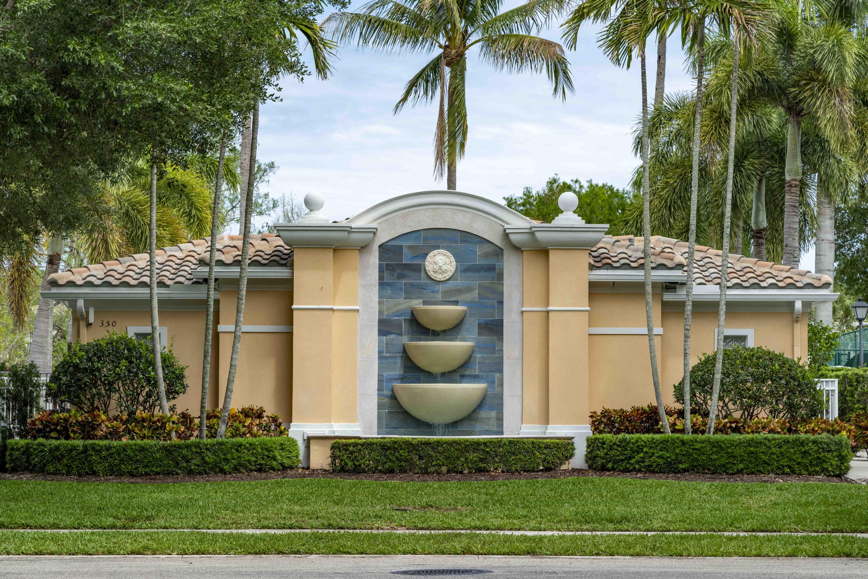 154 SANTA BARBARA, Palm Beach Gardens FL 33410