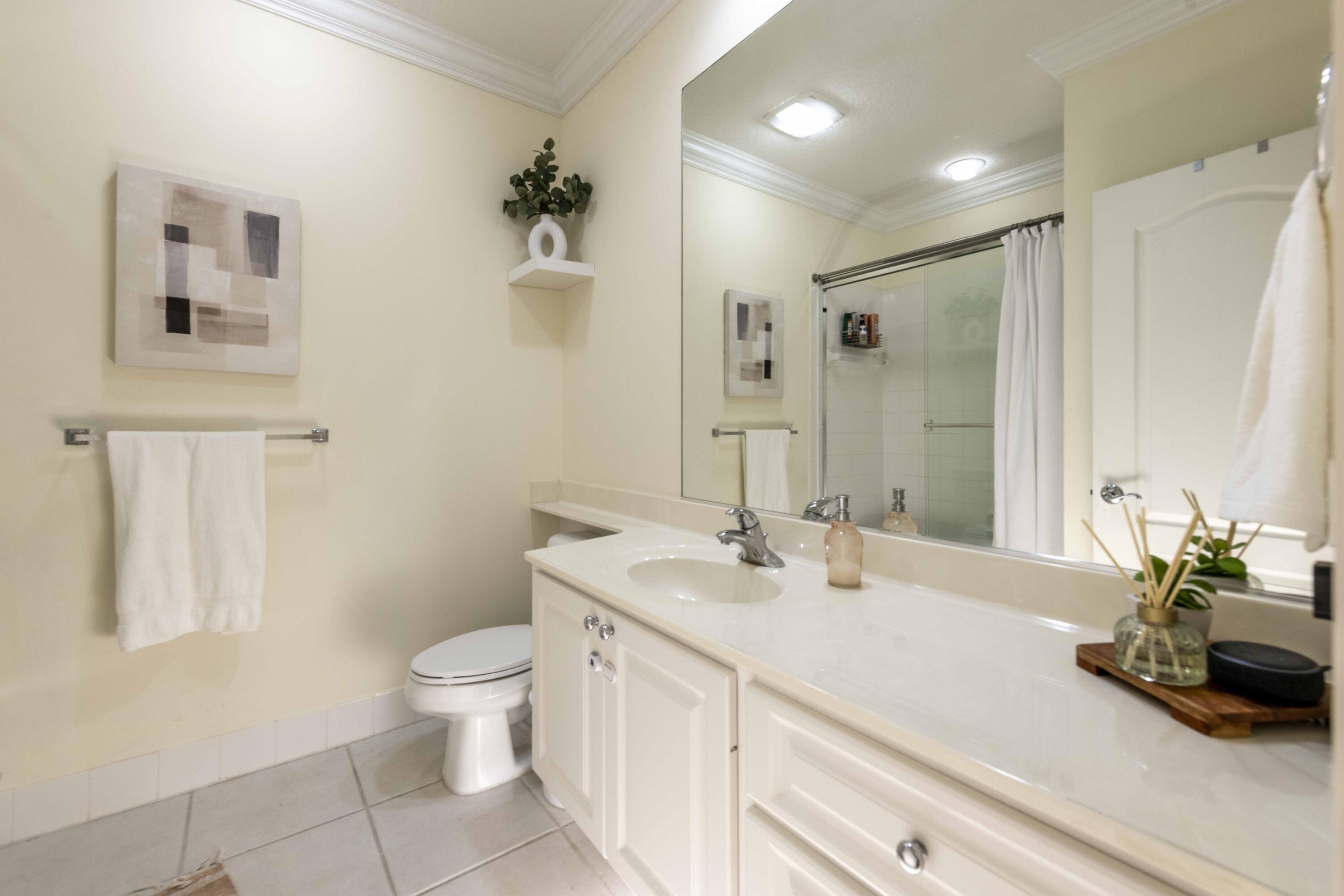 154 SANTA BARBARA, Palm Beach Gardens FL 33410