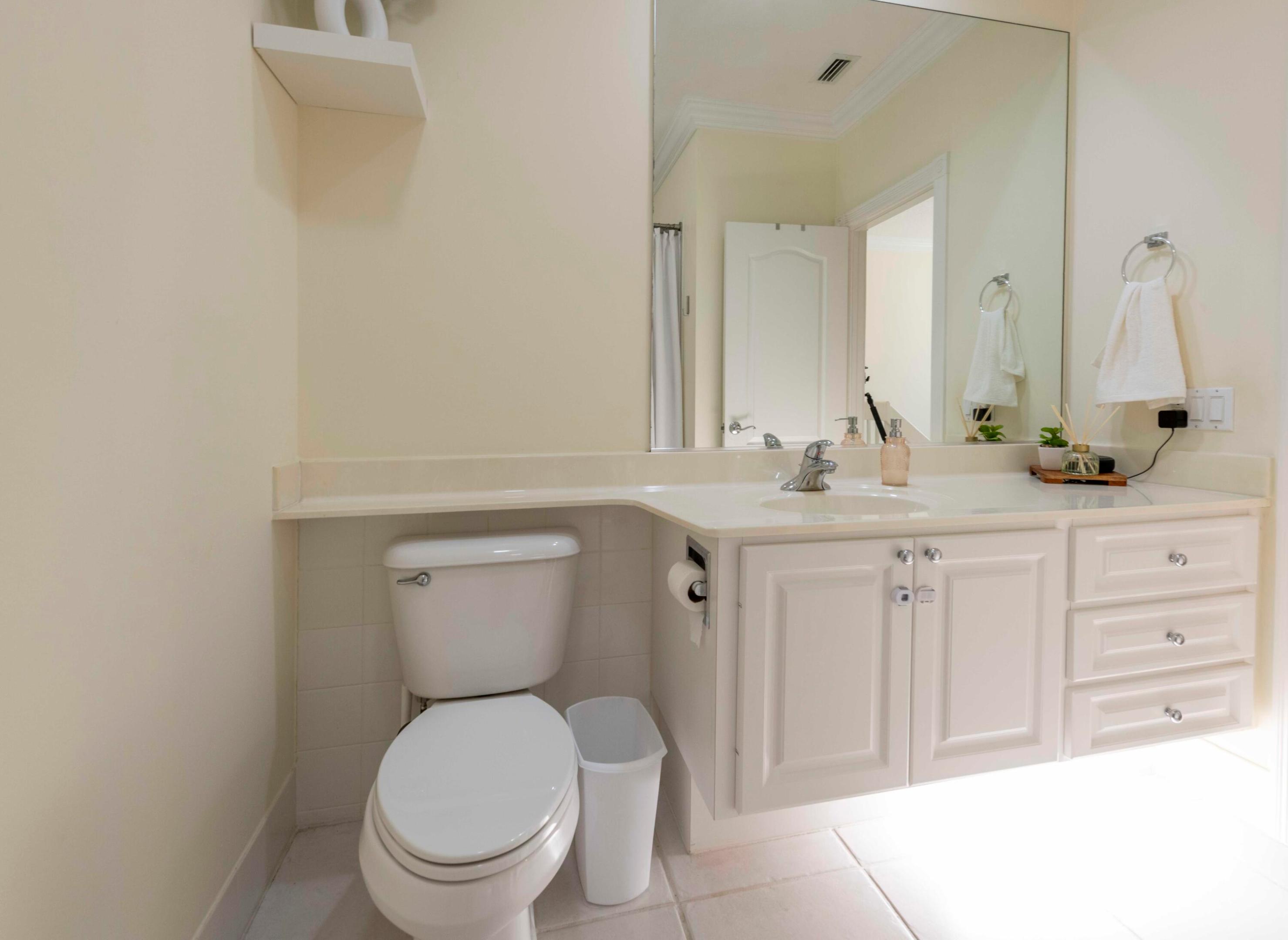 154 SANTA BARBARA, Palm Beach Gardens FL 33410