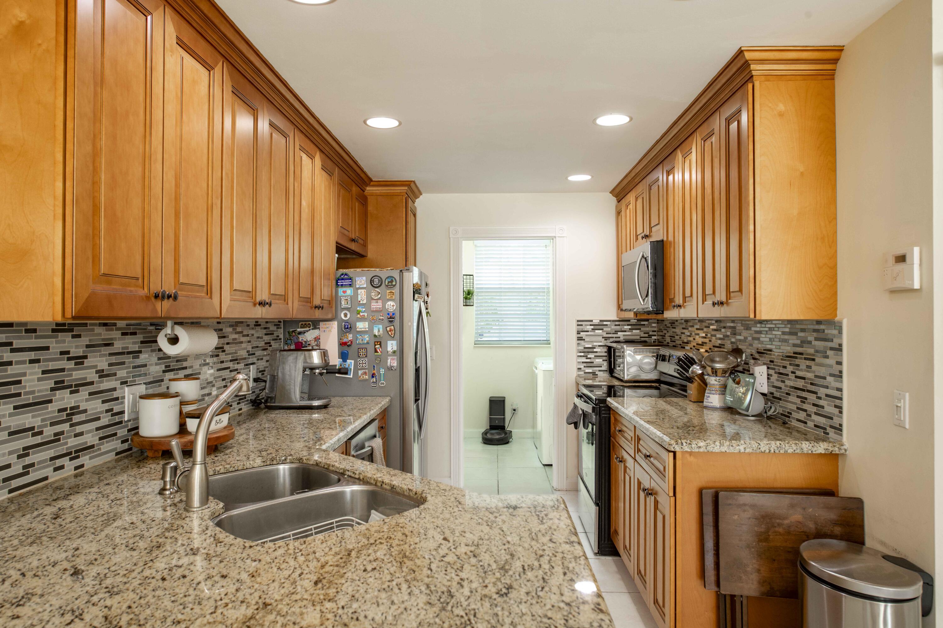 154 SANTA BARBARA, Palm Beach Gardens FL 33410