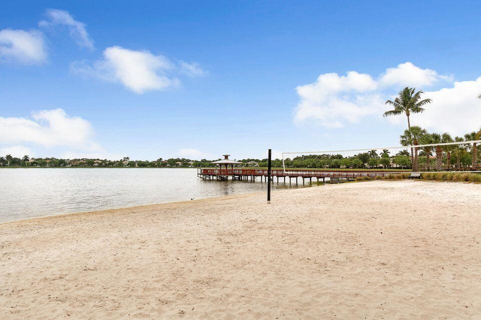 542 TOMAHAWK, Palm Beach Gardens FL 33410