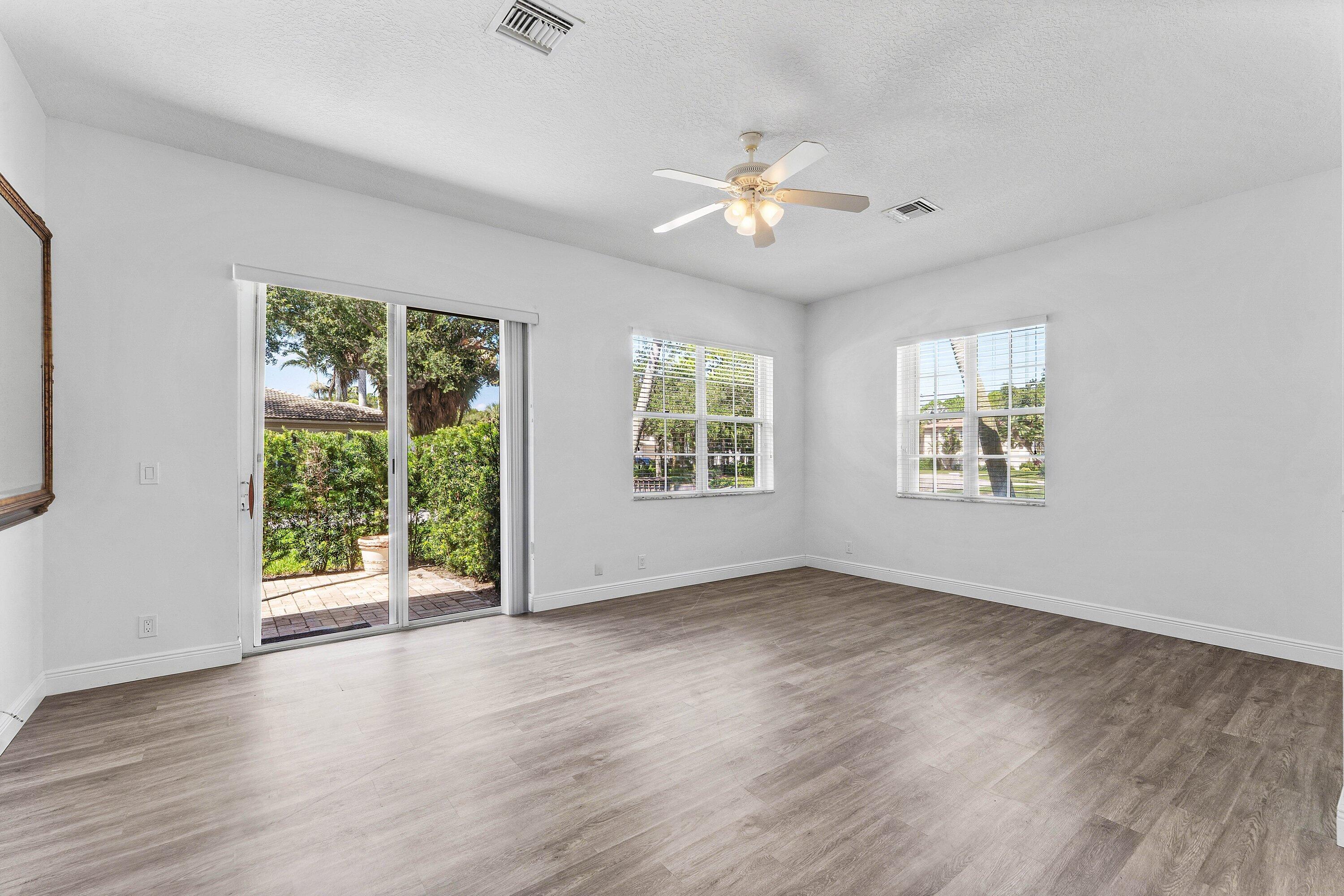 542 TOMAHAWK, Palm Beach Gardens FL 33410