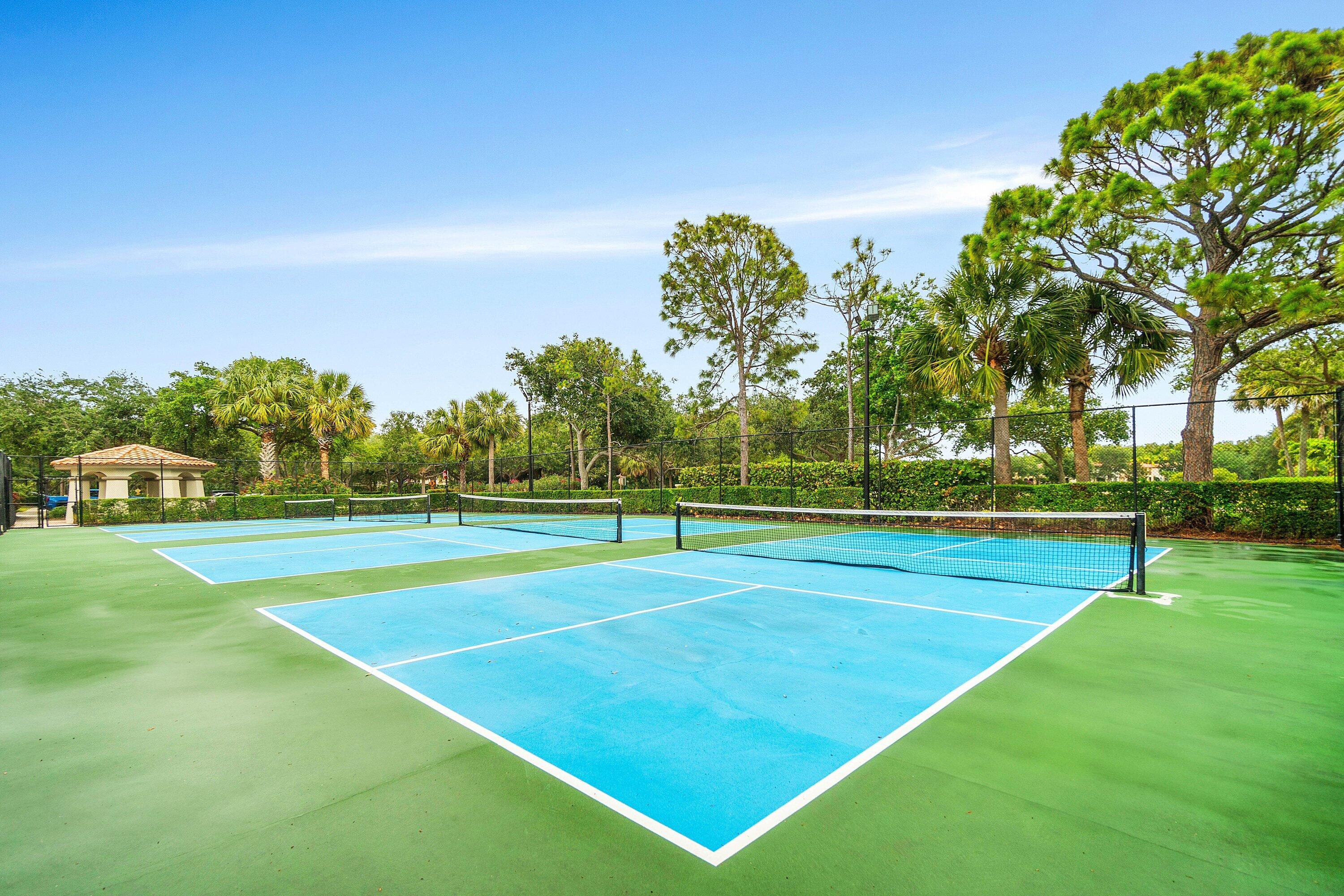 542 TOMAHAWK, Palm Beach Gardens FL 33410