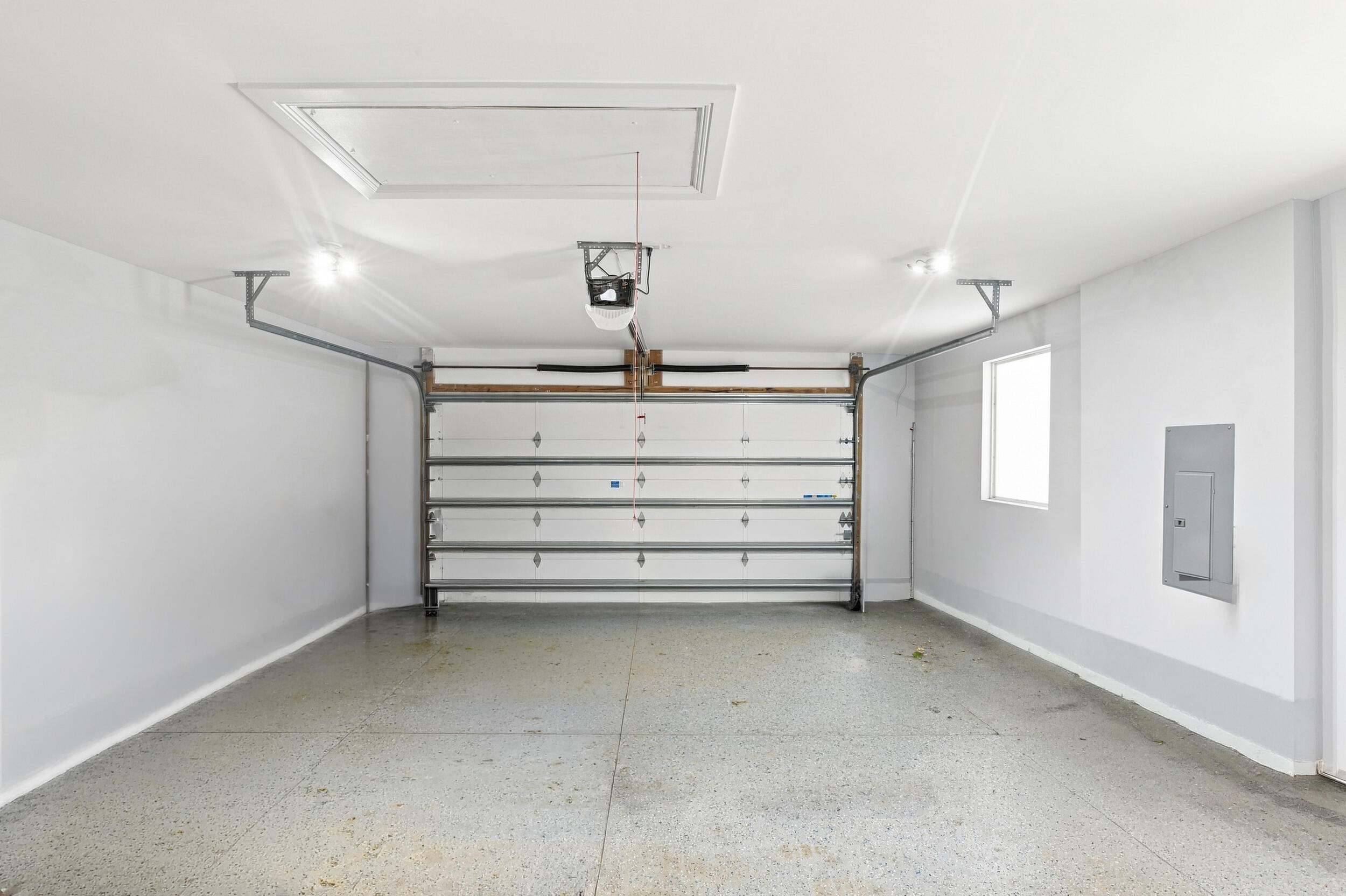 2009 NE 21ST, Fort Lauderdale FL 33305