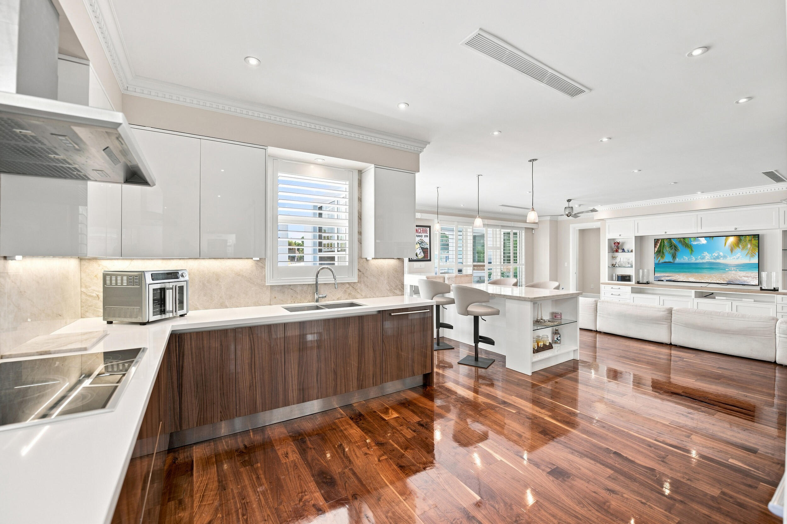 2009 NE 21ST, Fort Lauderdale FL 33305