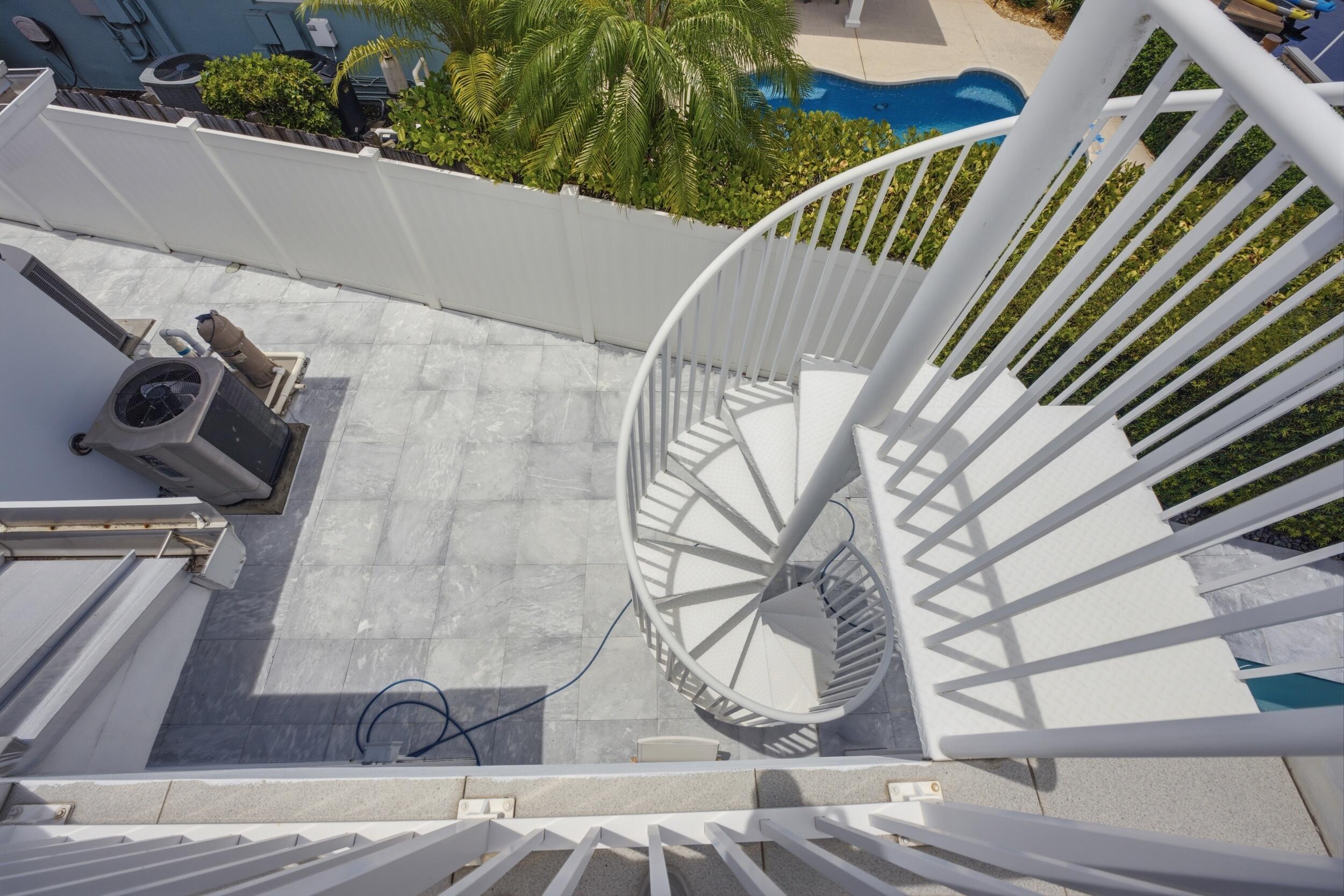 2009 NE 21ST, Fort Lauderdale FL 33305