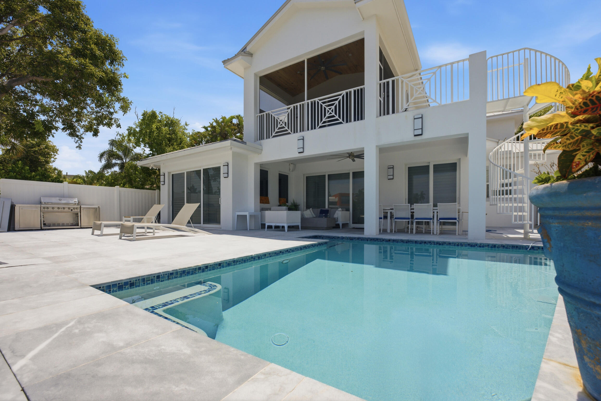 2009 NE 21ST, Fort Lauderdale FL 33305