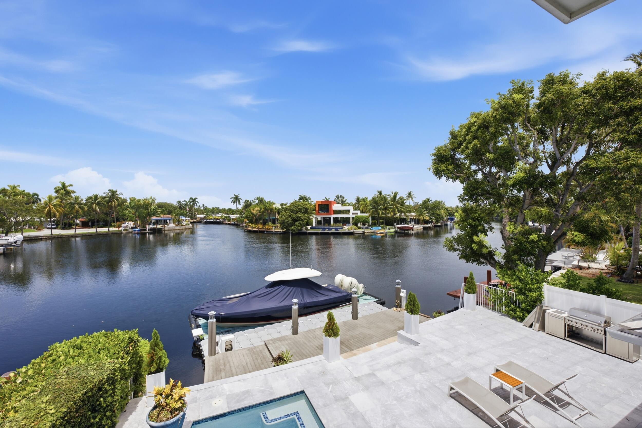2009 NE 21ST, Fort Lauderdale FL 33305