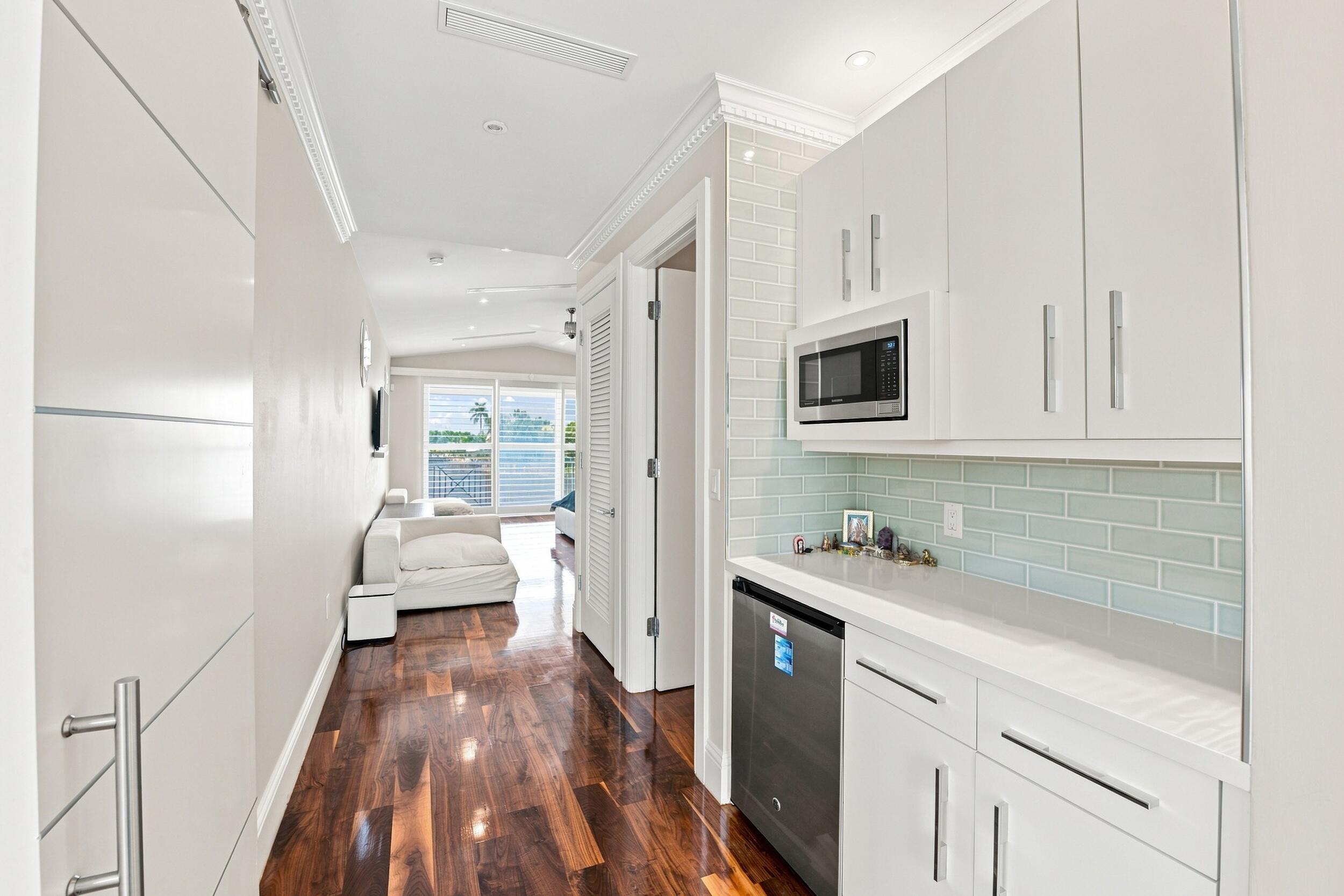 2009 NE 21ST, Fort Lauderdale FL 33305