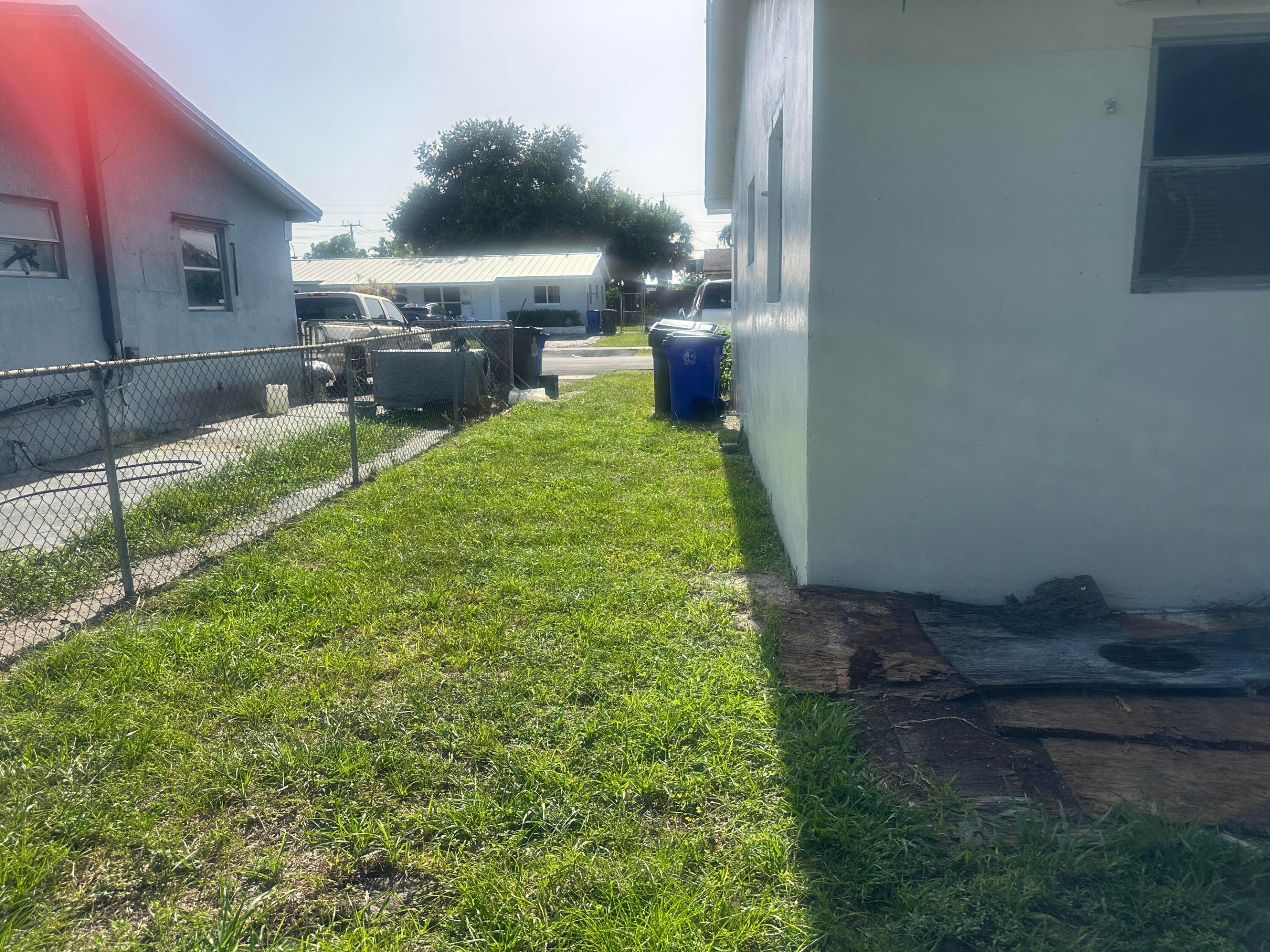 4120 NW 39TH, Lauderdale Lakes FL 33309