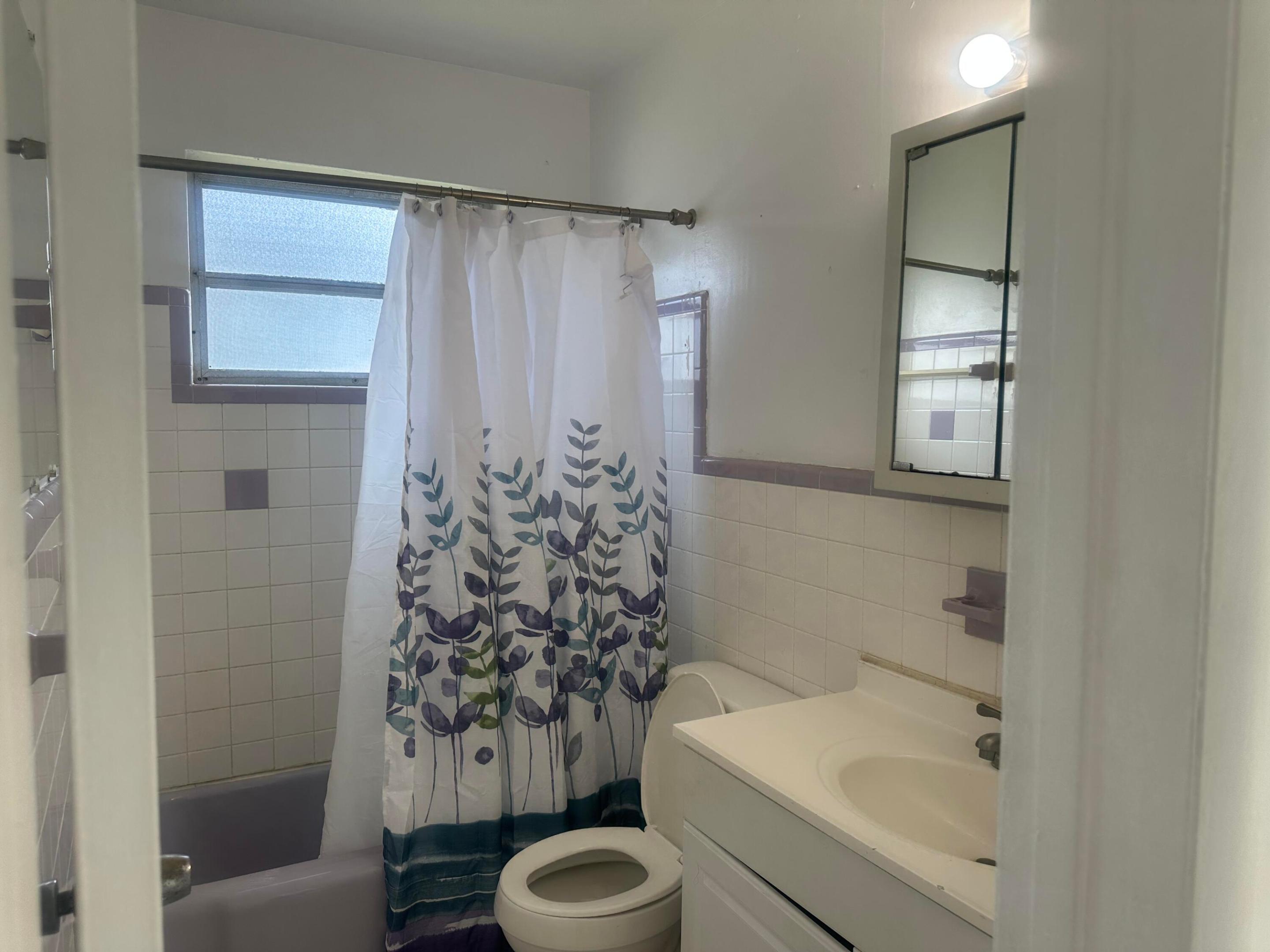 4120 NW 39TH, Lauderdale Lakes FL 33309
