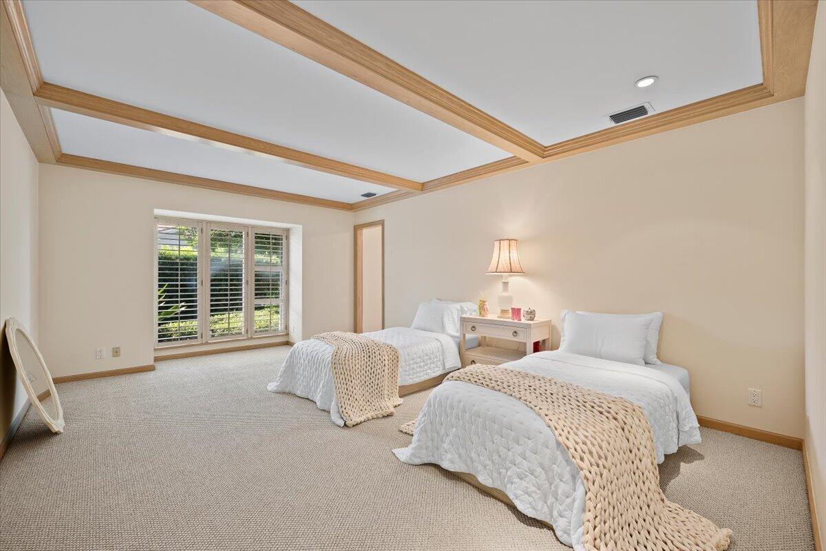 1000 Country Club, North Palm Beach FL 33408
