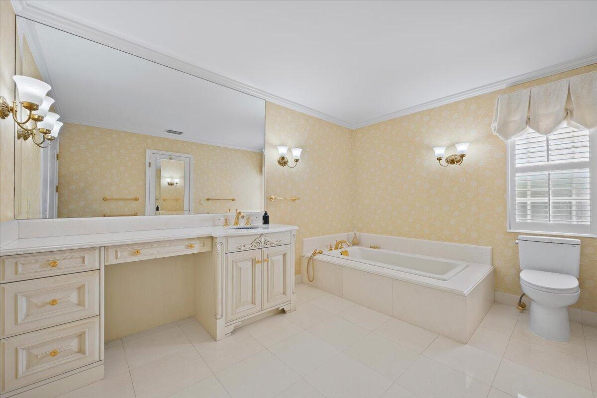 1000 Country Club, North Palm Beach FL 33408