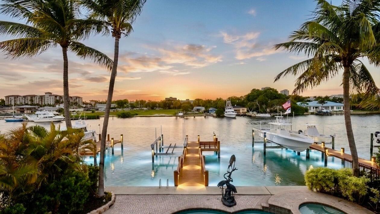 712 SANDY POINT, North Palm Beach FL 33410