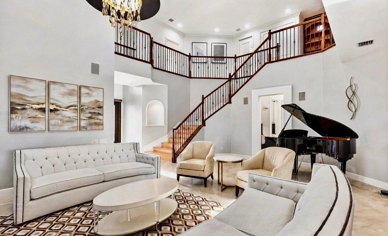 712 SANDY POINT, North Palm Beach FL 33410