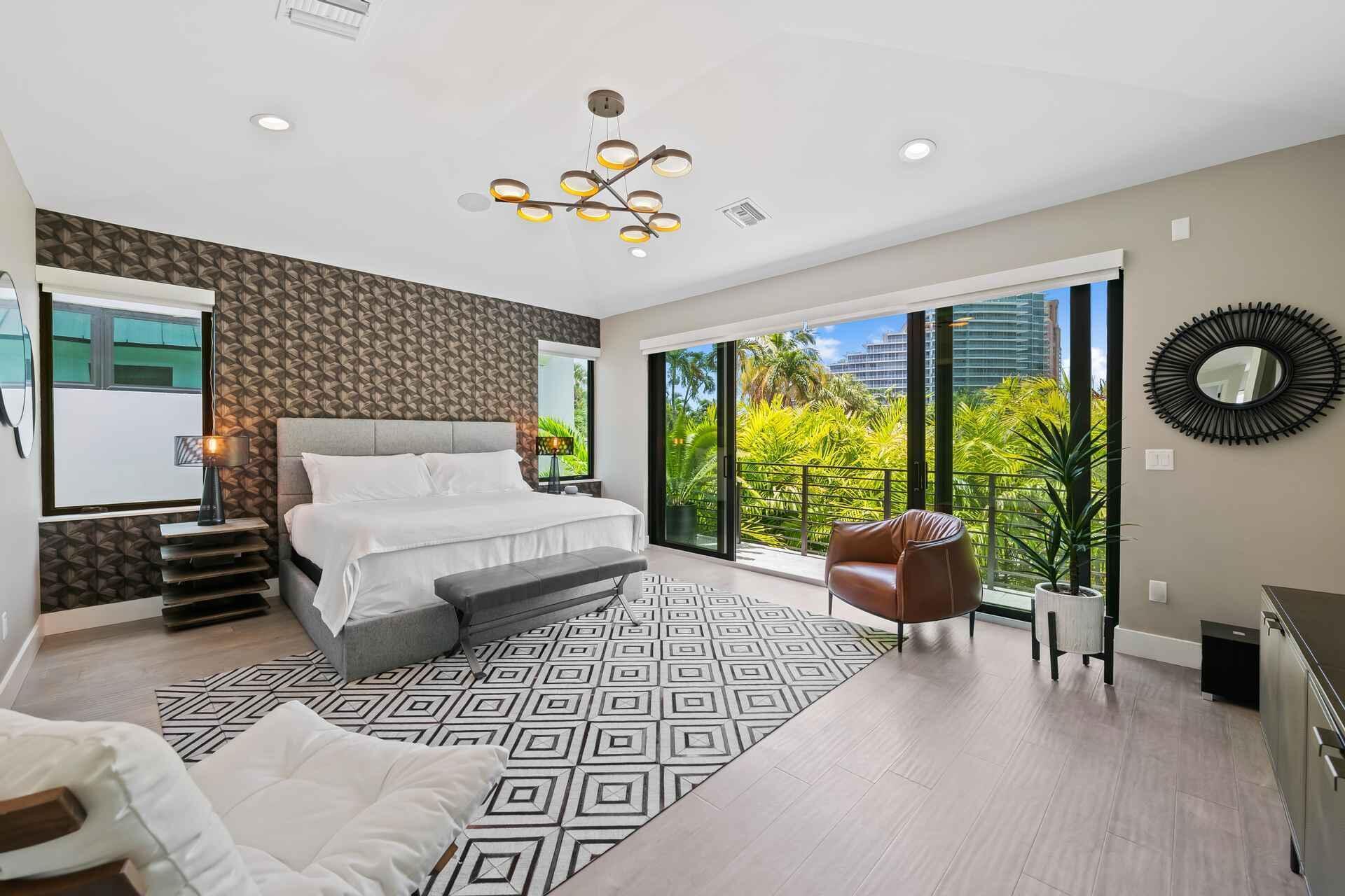 3400 NE 25th, Fort Lauderdale FL 33305