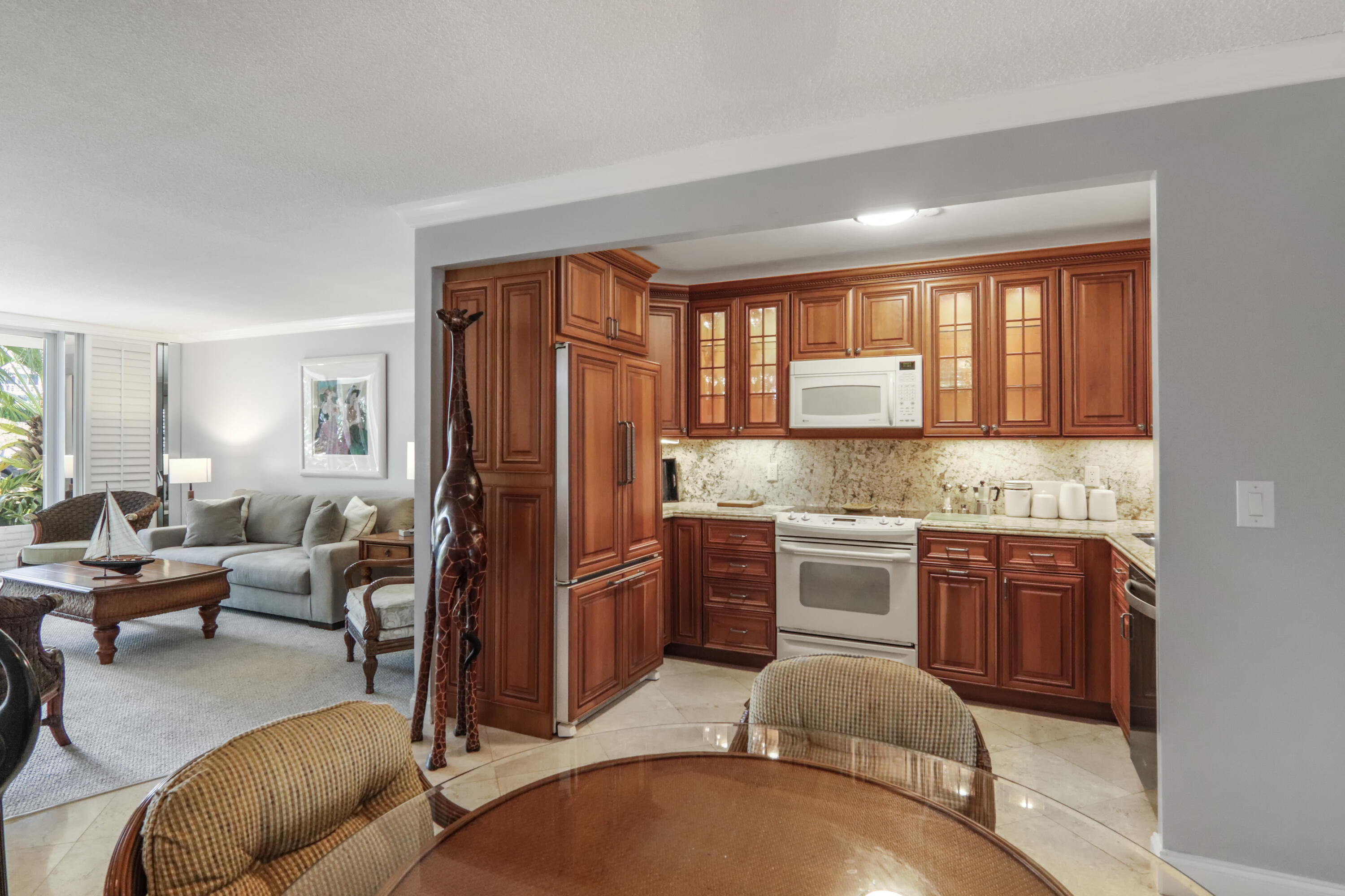 139 SUNRISE #101, Palm Beach FL 33480