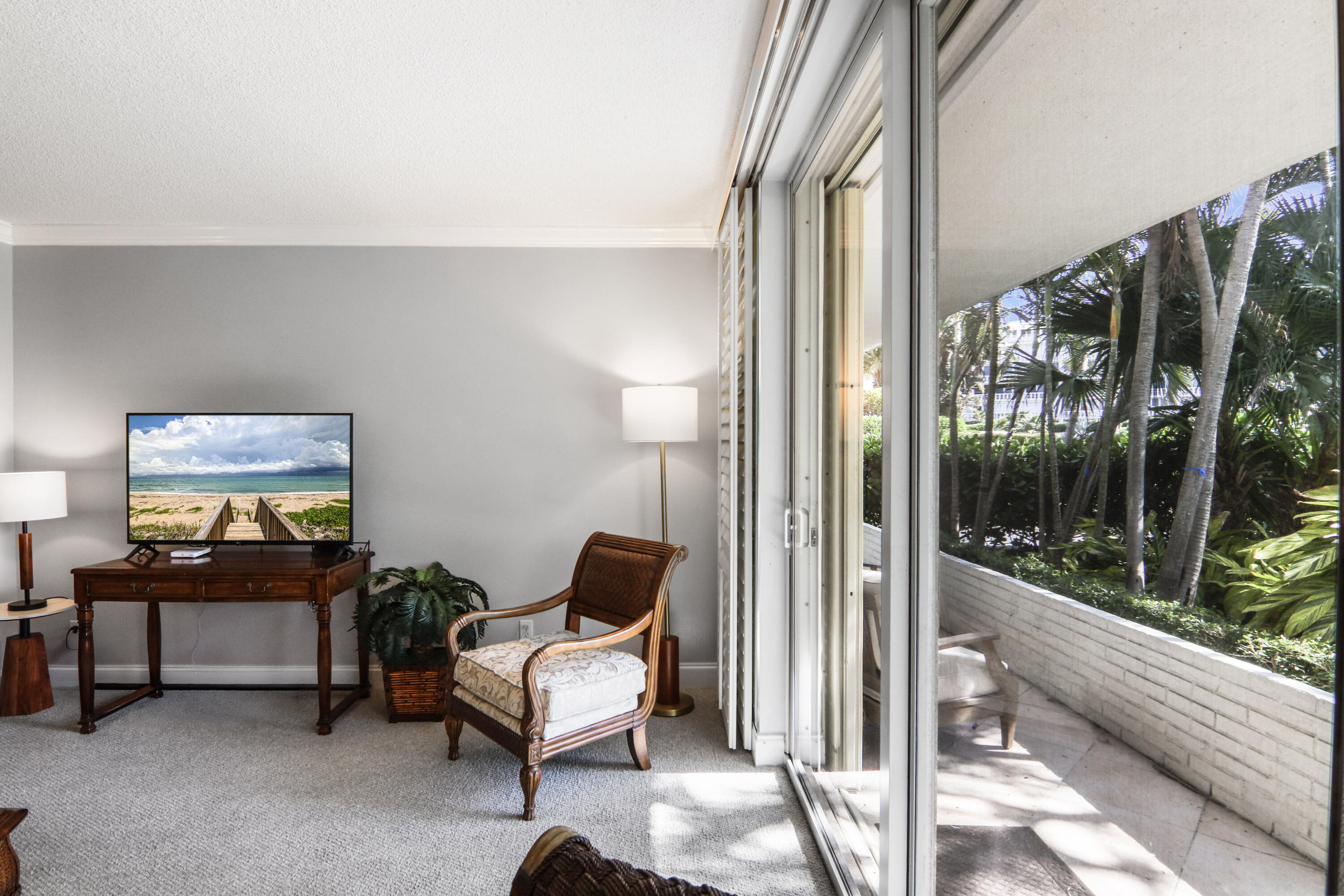 139 SUNRISE #101, Palm Beach FL 33480