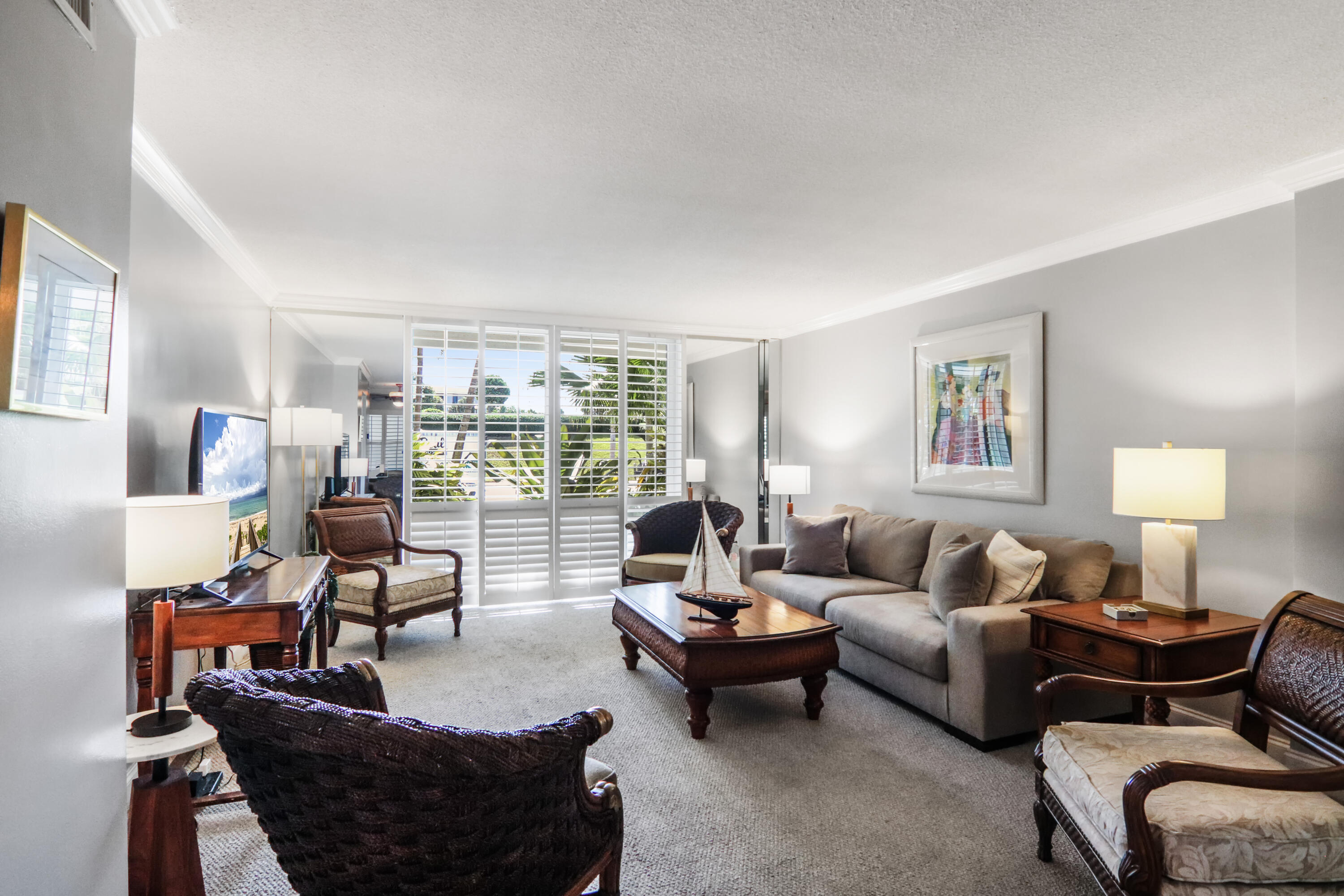 139 SUNRISE #101, Palm Beach FL 33480