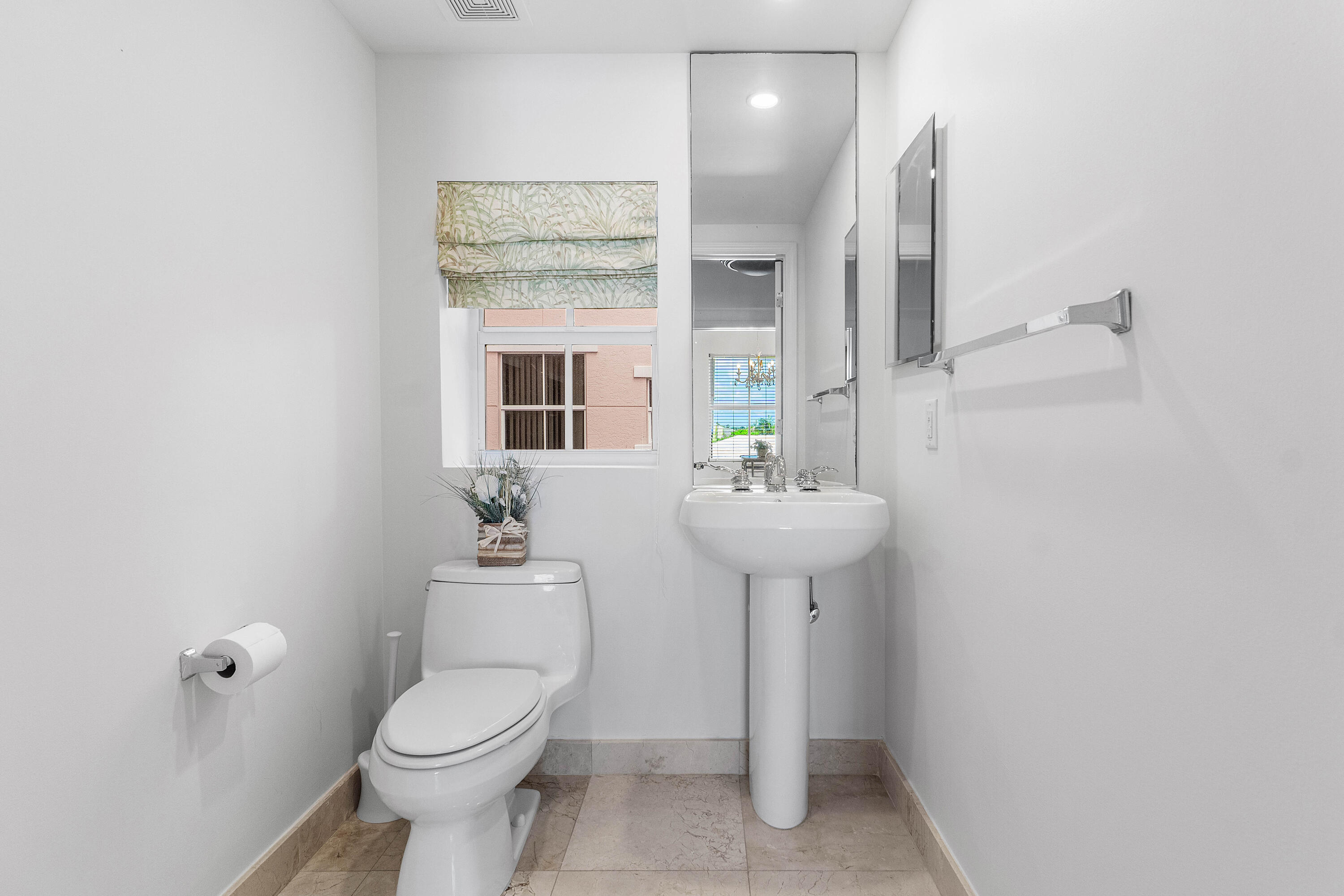 2051 SE 3rd #307, Deerfield Beach FL 33441