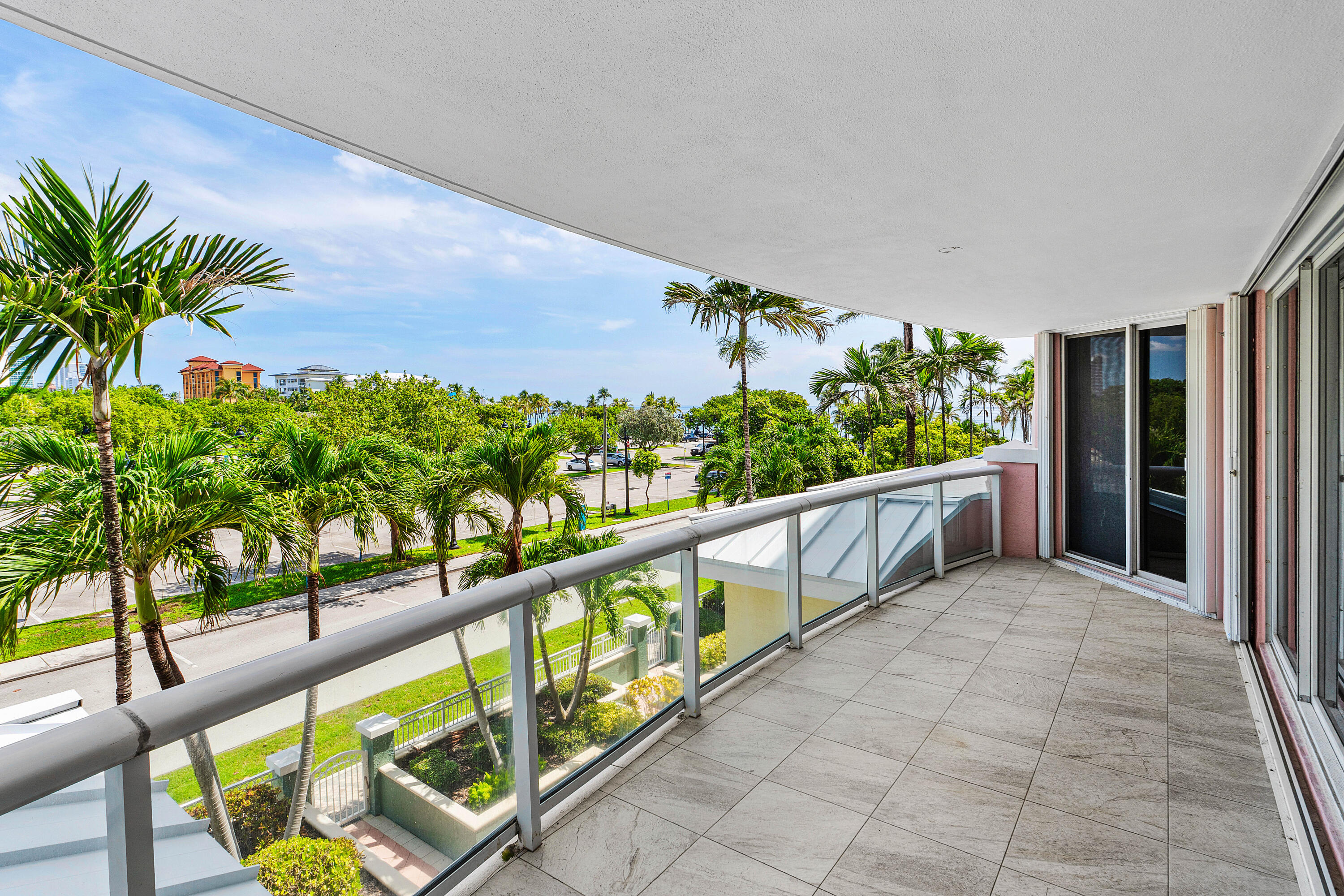 2051 SE 3rd #307, Deerfield Beach FL 33441