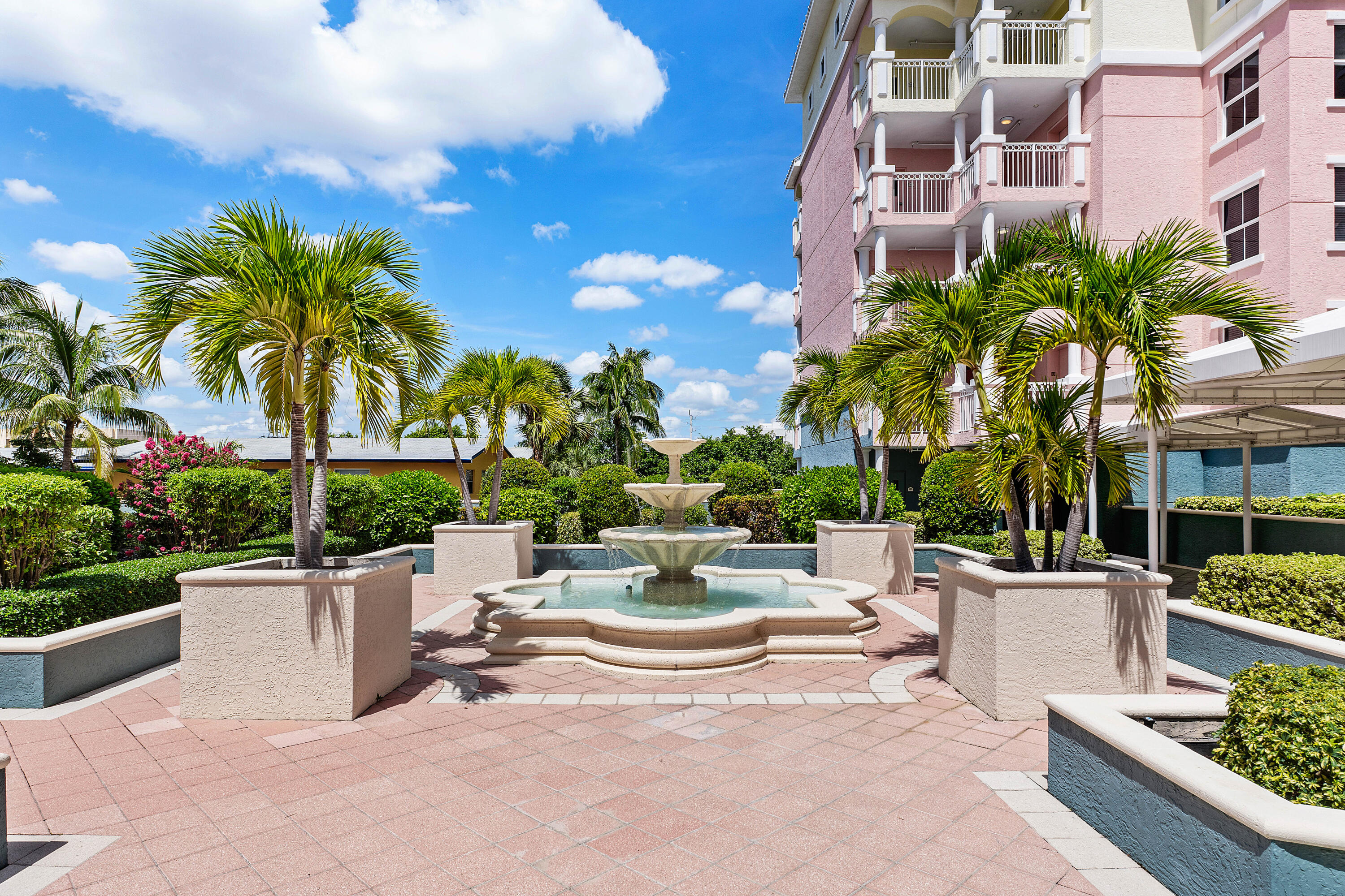 2051 SE 3rd #307, Deerfield Beach FL 33441