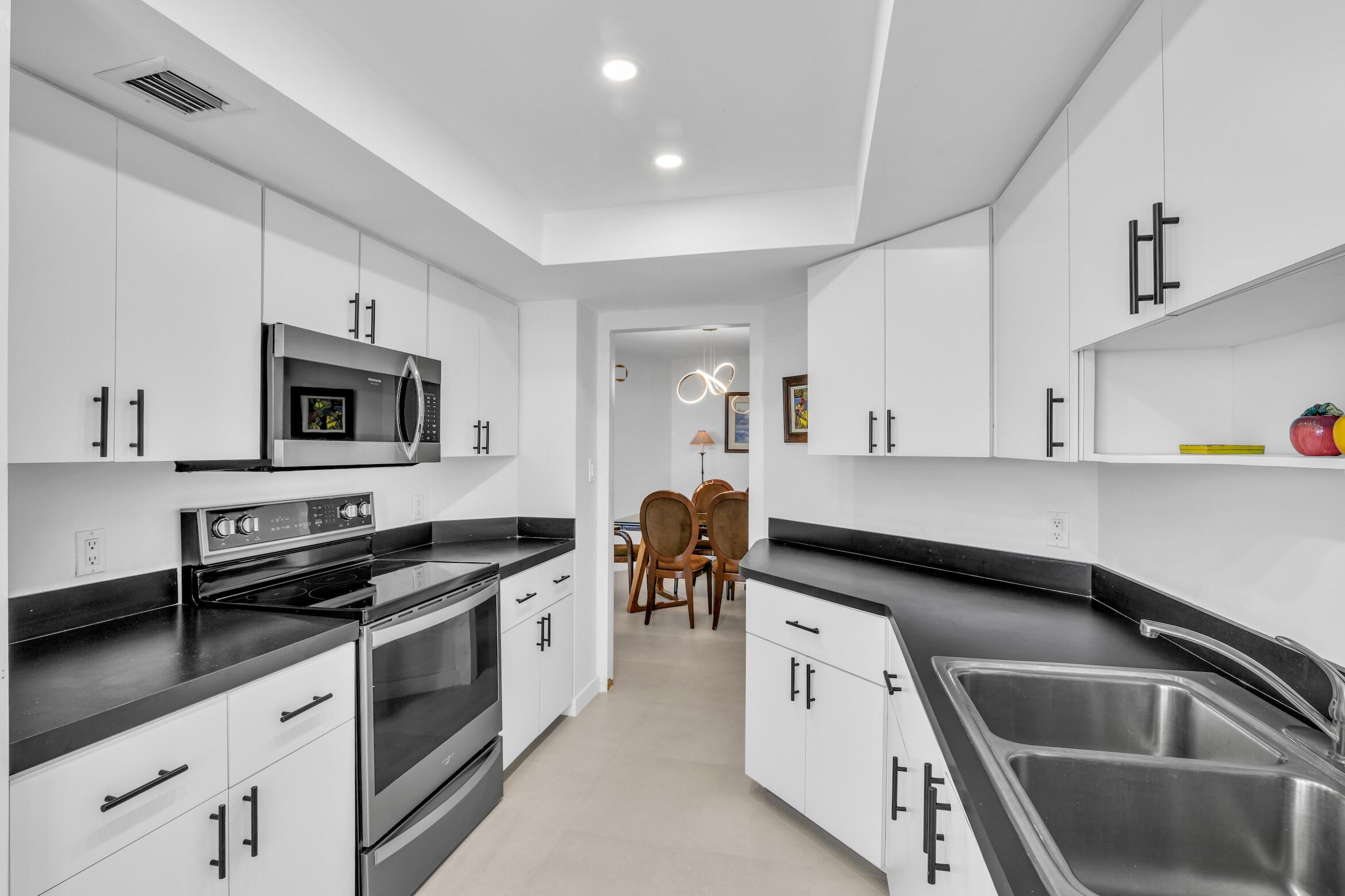 550 S Ocean #2105, Boca Raton FL 33432