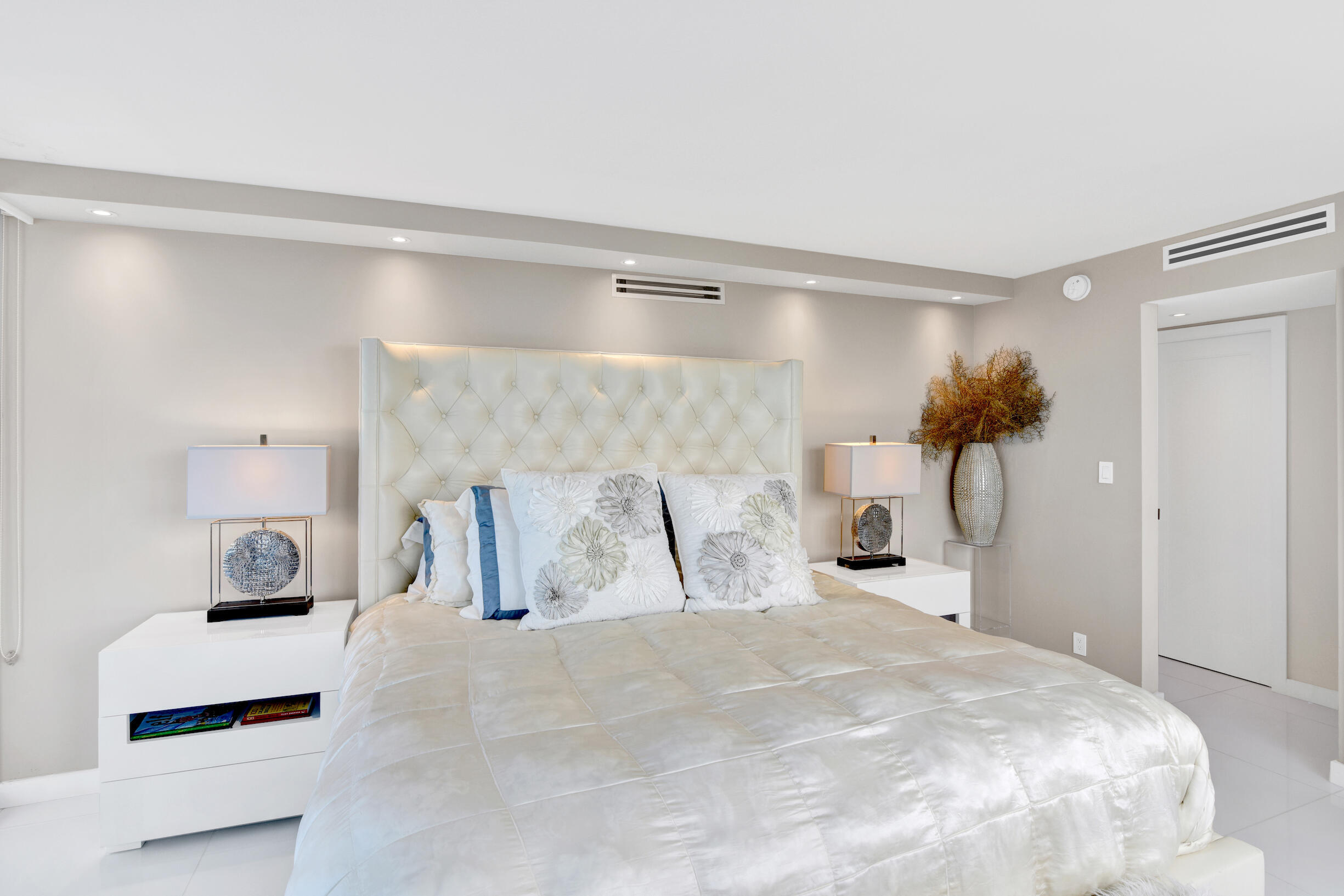 500 S Ocean #2207, Boca Raton FL 33432