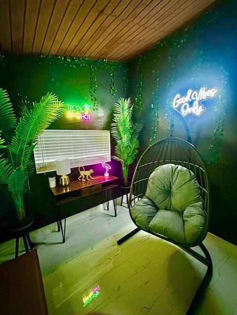 55 NW 47th, Miami FL 33127
