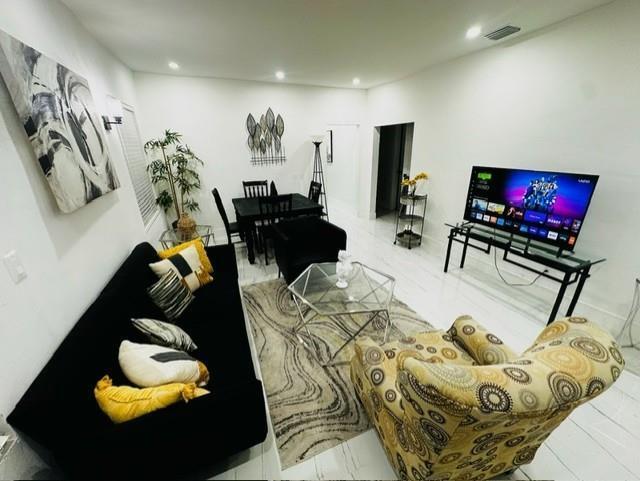 55 NW 47th, Miami FL 33127