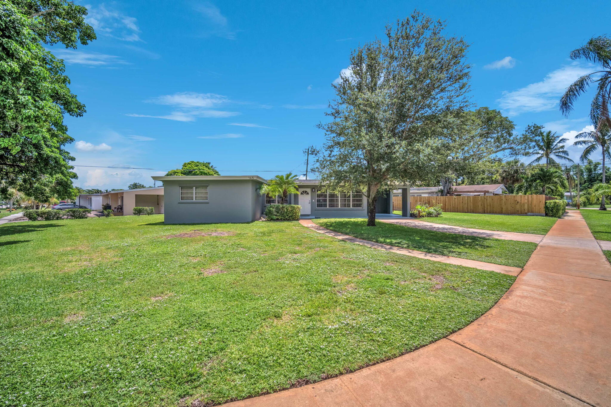 145 Greenbrier, Palm Springs FL 33461