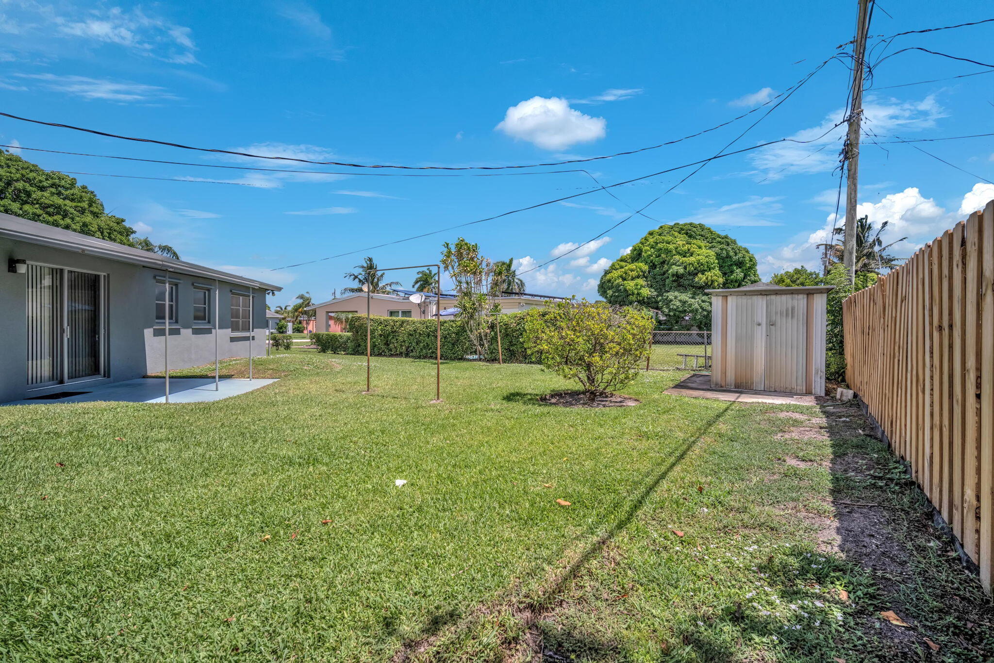 145 Greenbrier, Palm Springs FL 33461