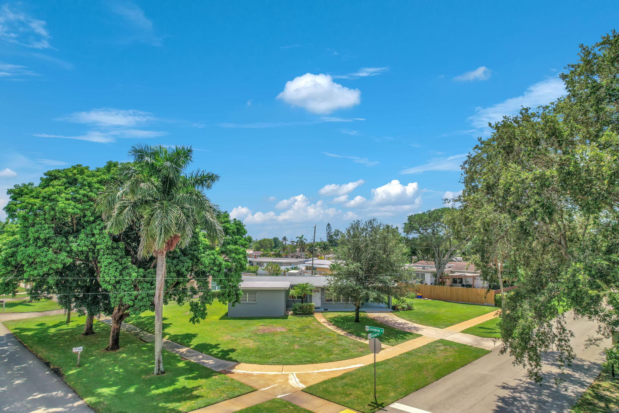 145 Greenbrier, Palm Springs FL 33461