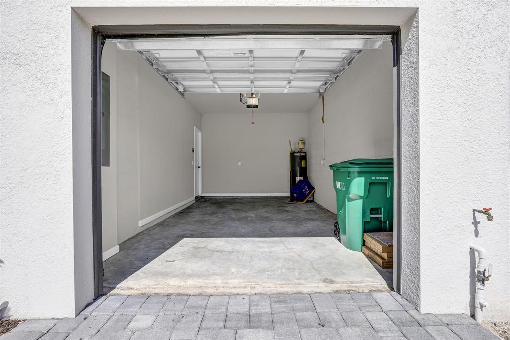 5659 Enclave, Mangonia Park FL 33407