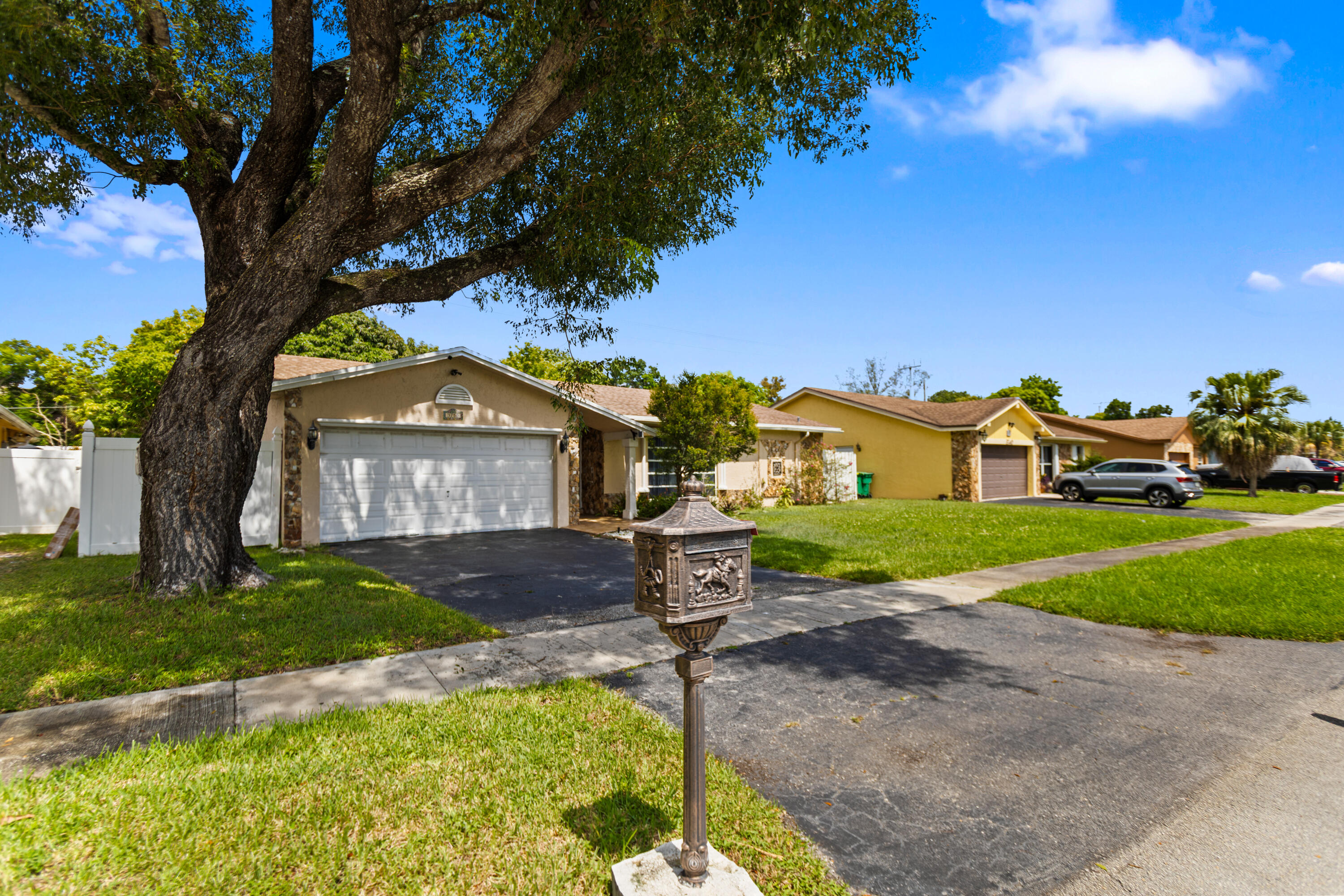 3750 NW 73rd, Lauderhill FL 33319