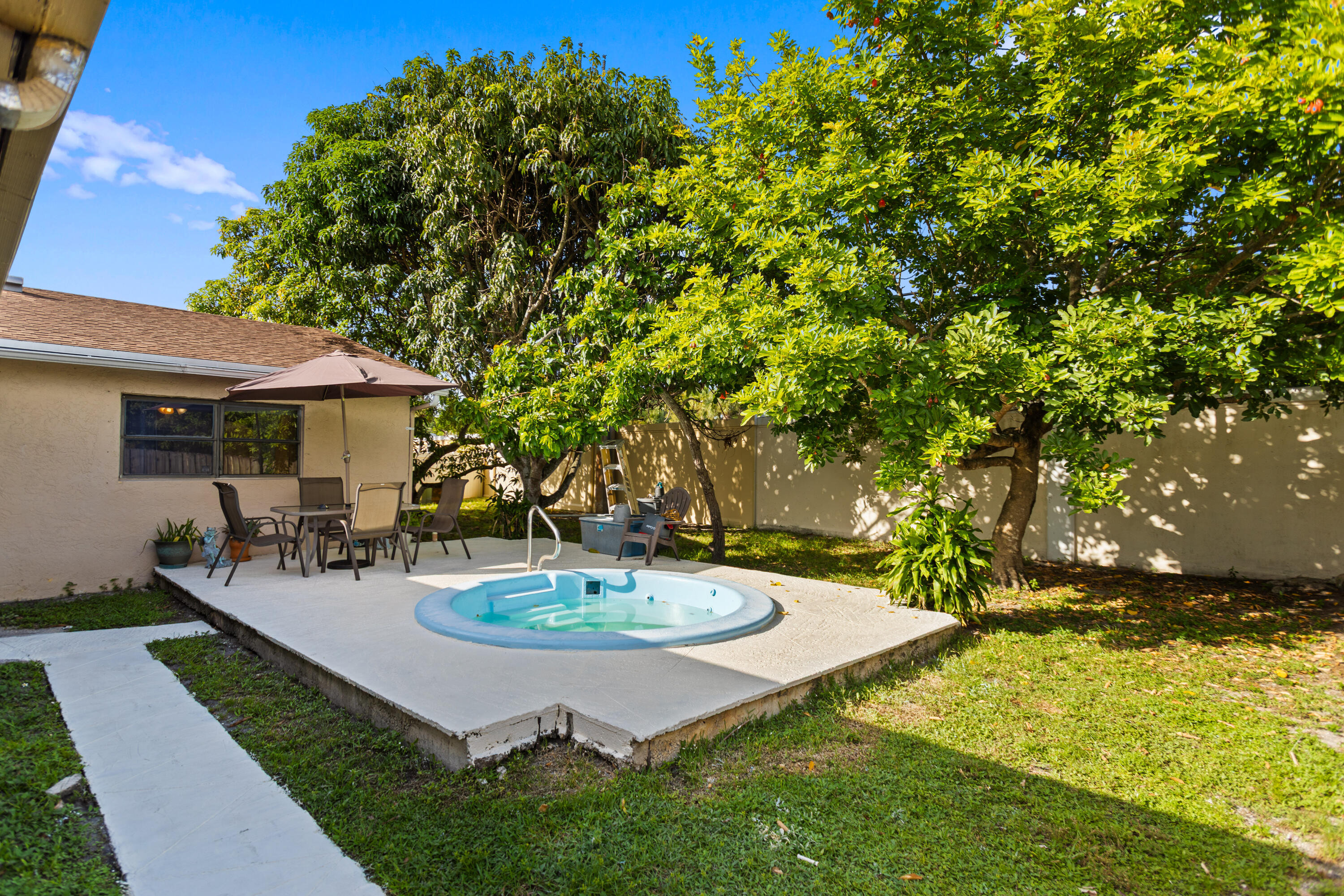 3750 NW 73rd, Lauderhill FL 33319