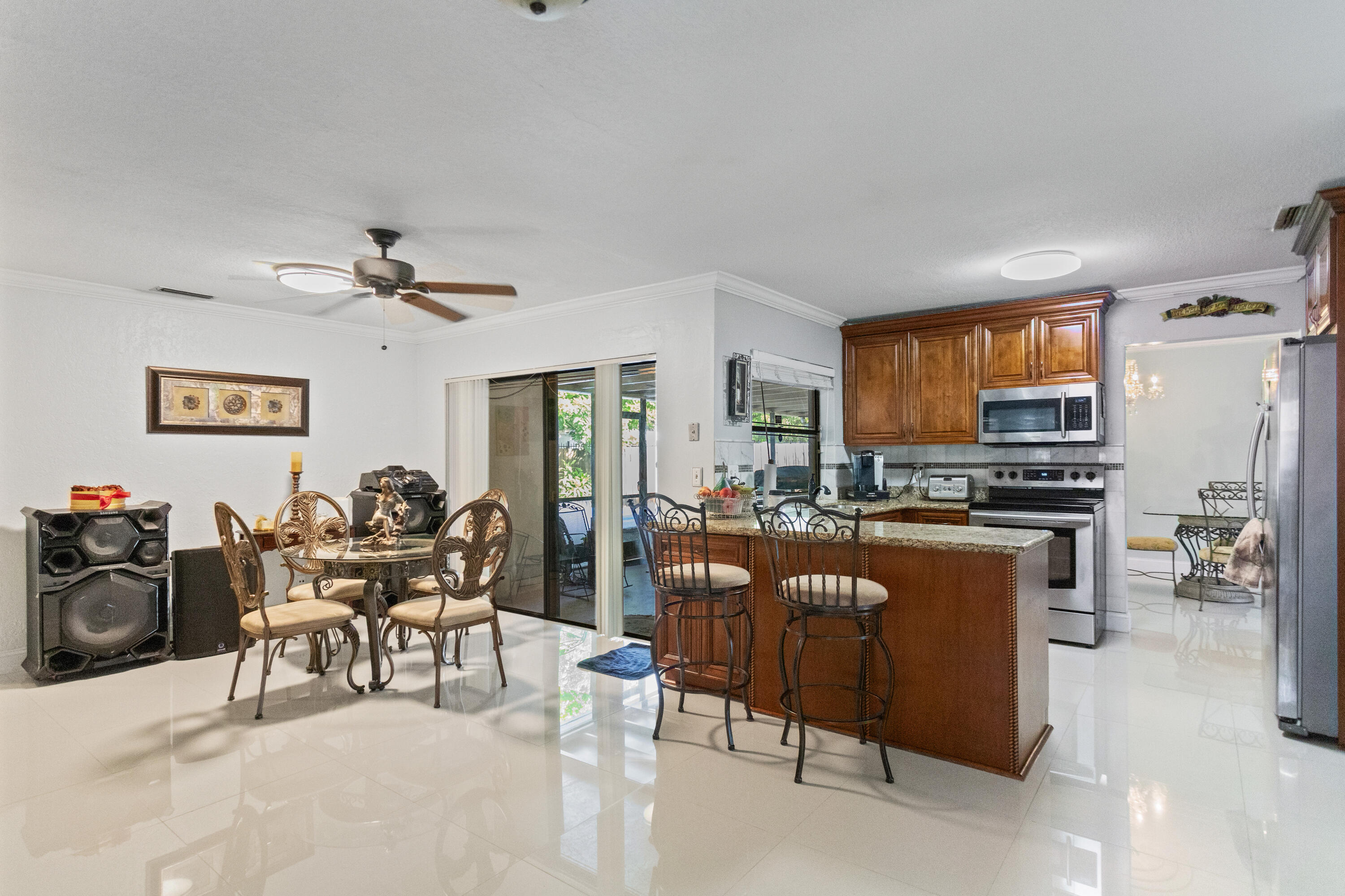 3750 NW 73rd, Lauderhill FL 33319