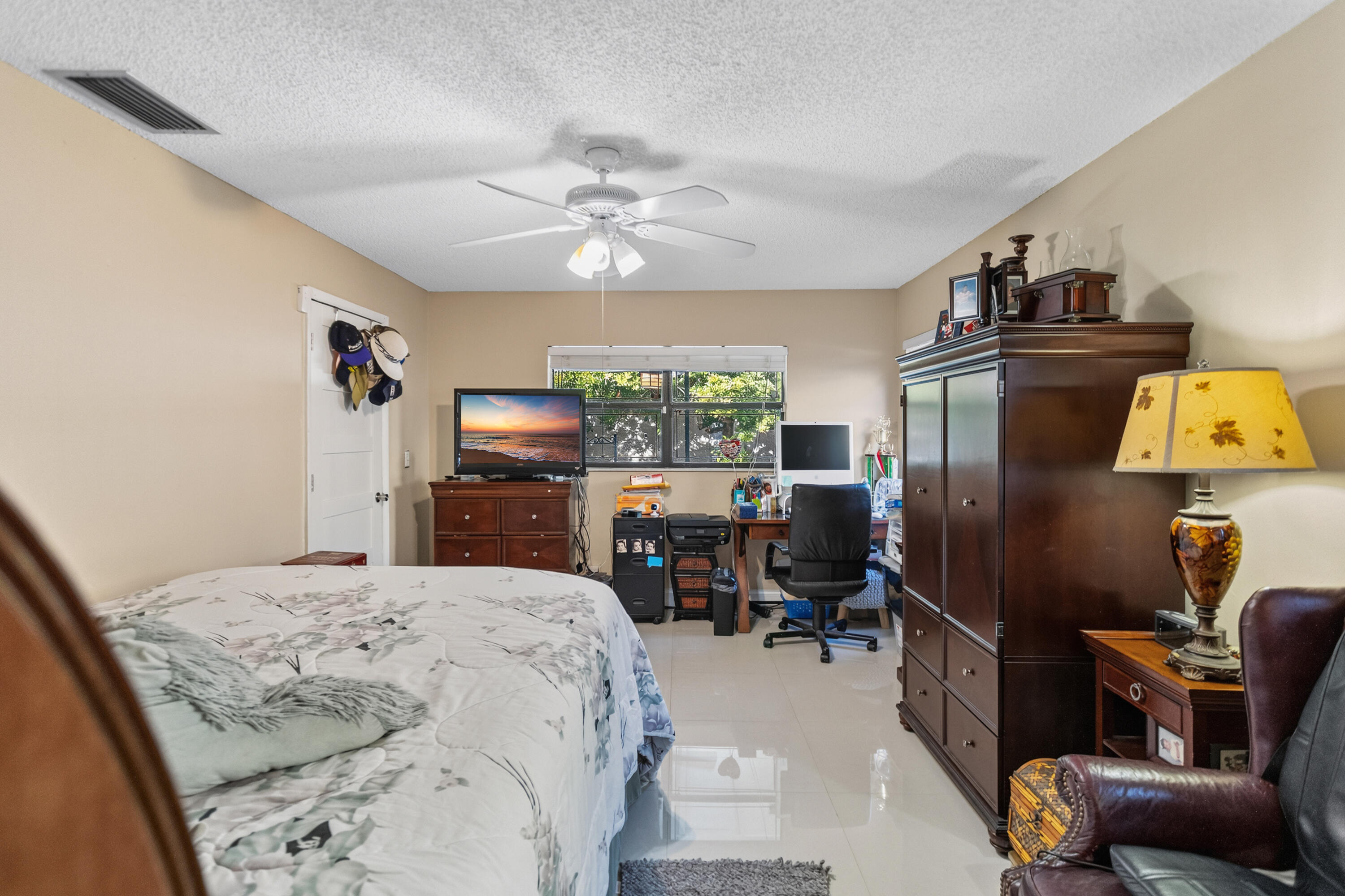 3750 NW 73rd, Lauderhill FL 33319