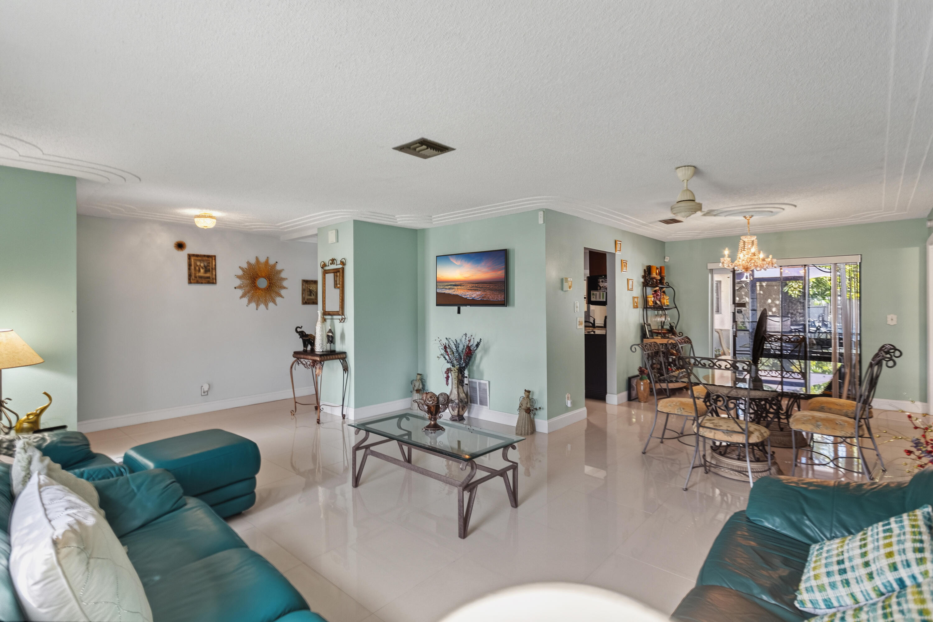 3750 NW 73rd, Lauderhill FL 33319