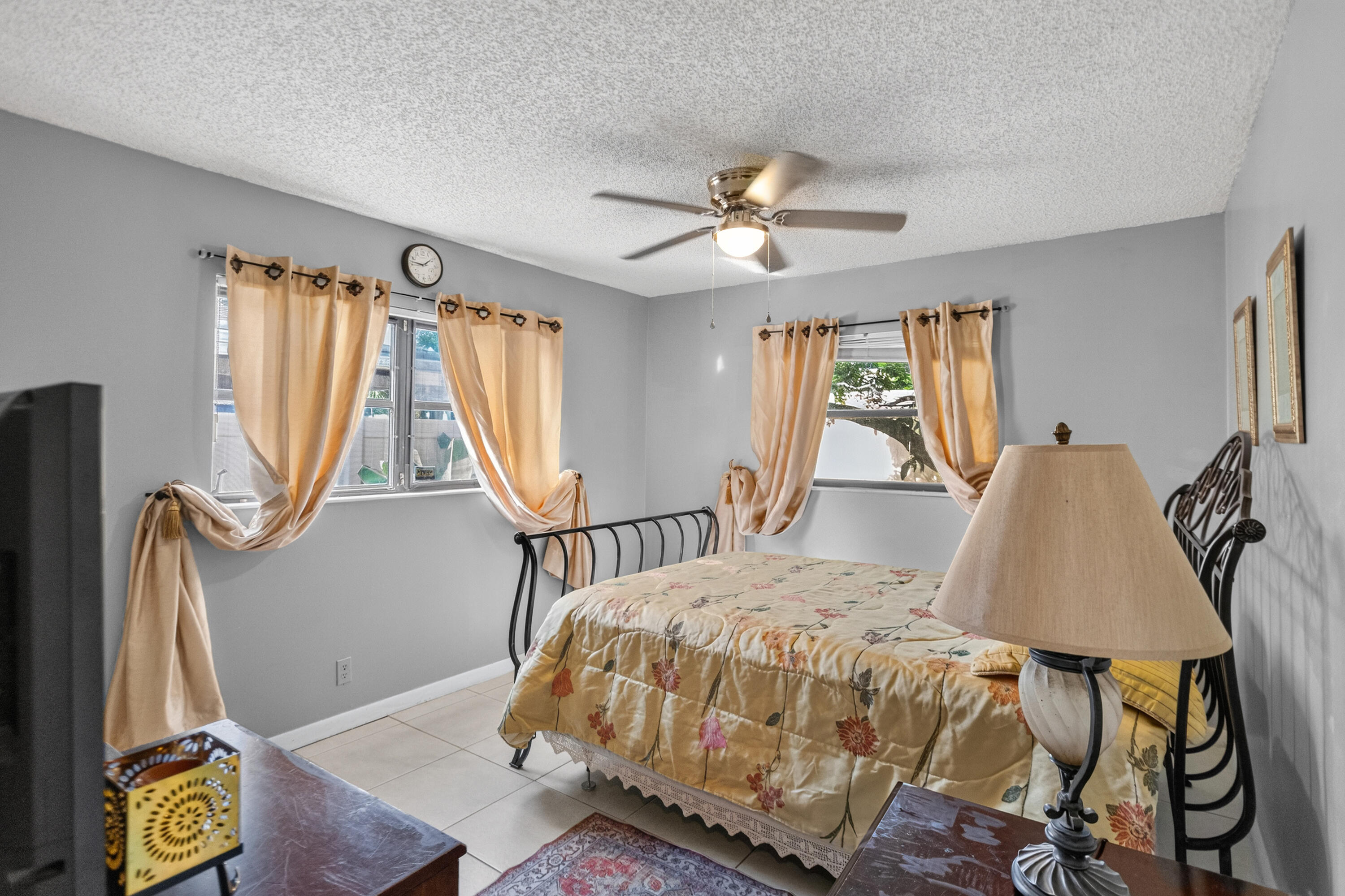 3750 NW 73rd, Lauderhill FL 33319