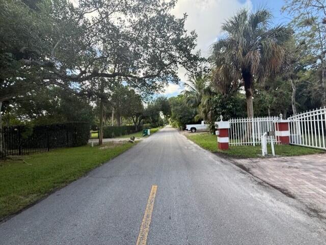 5800 PINETREE, Parkland FL 33067