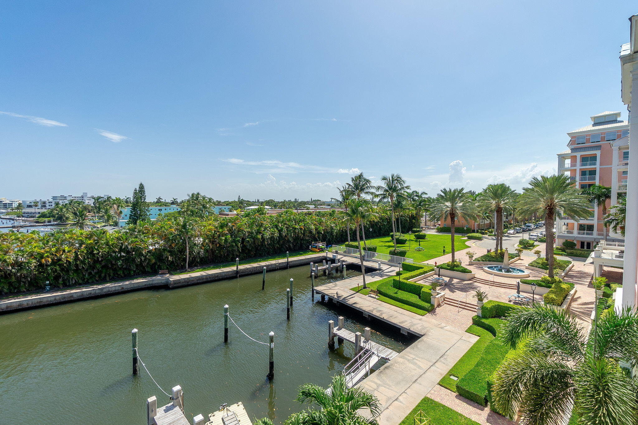 806 E Windward #424, Lantana FL 33462