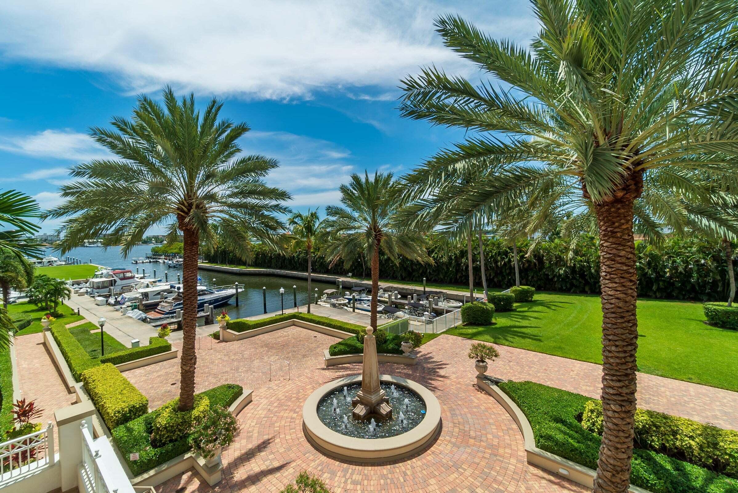 806 E Windward #424, Lantana FL 33462