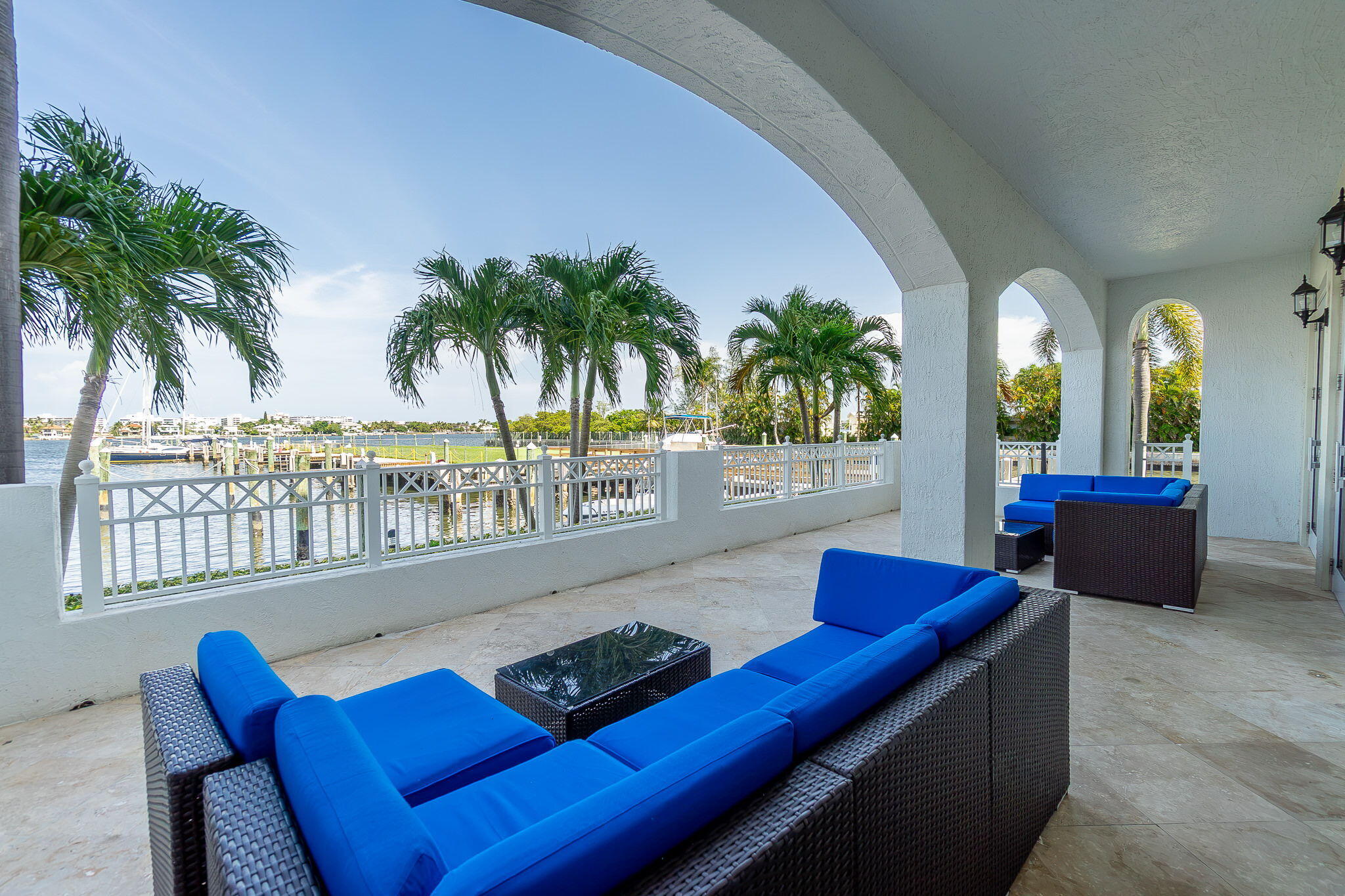 806 E Windward #424, Lantana FL 33462