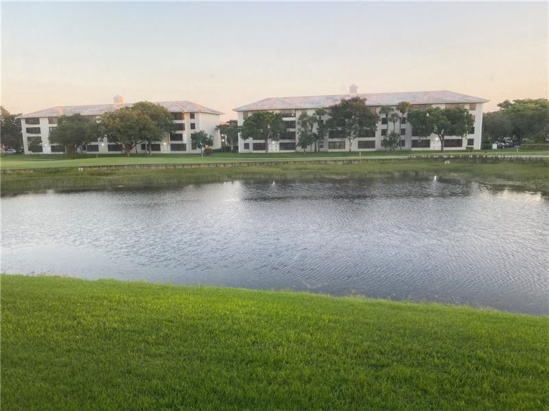 1520 WHITEHALL #202, Davie FL 33324