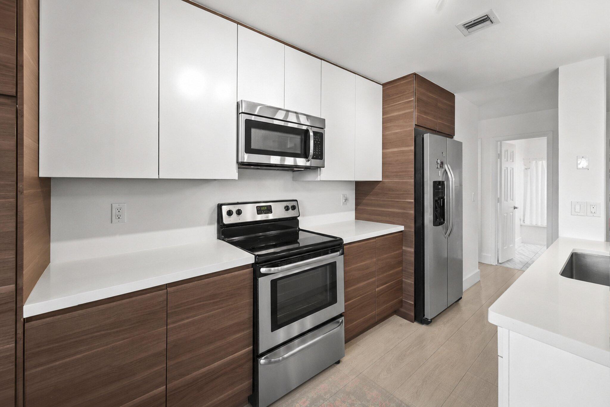 7535 La Paz #209, Boca Raton FL 33433