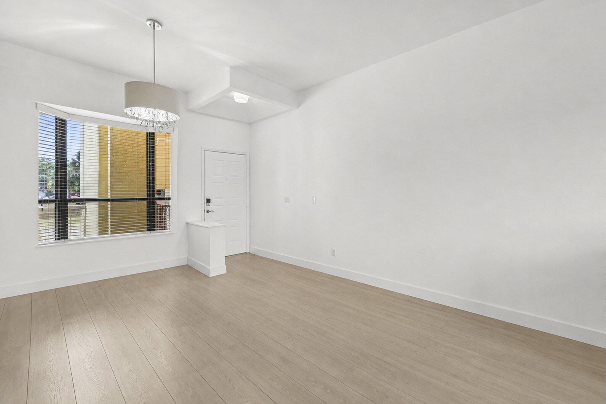 7535 La Paz #209, Boca Raton FL 33433