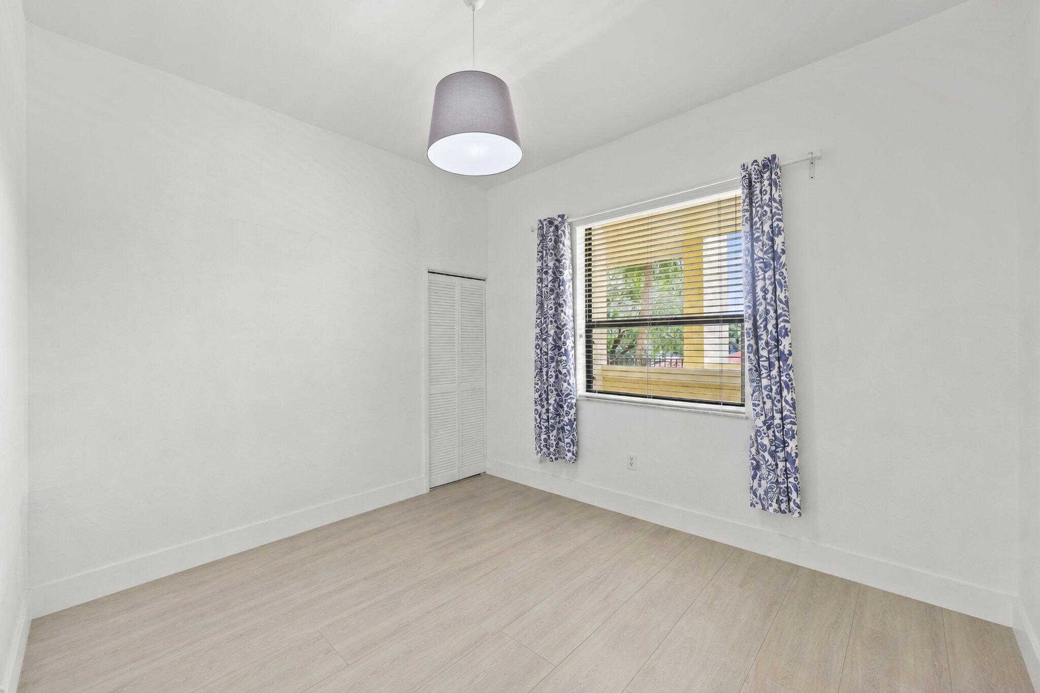 7535 La Paz #209, Boca Raton FL 33433